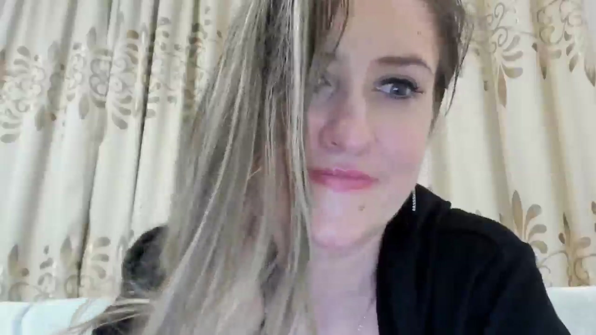 Gallery image thumbnail from BestDream's myfreecams stream on, 03/04/2025, 02:01 image 6 of 20