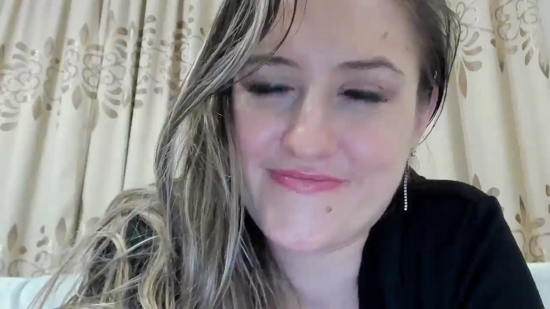 Gallery image thumbnail from BestDream's myfreecams stream on, 03/04/2025, 02:01 image 20 of 20