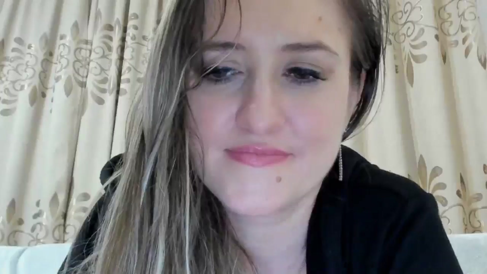 Gallery image thumbnail from BestDream's myfreecams stream on, 03/04/2025, 02:01 image 10 of 20