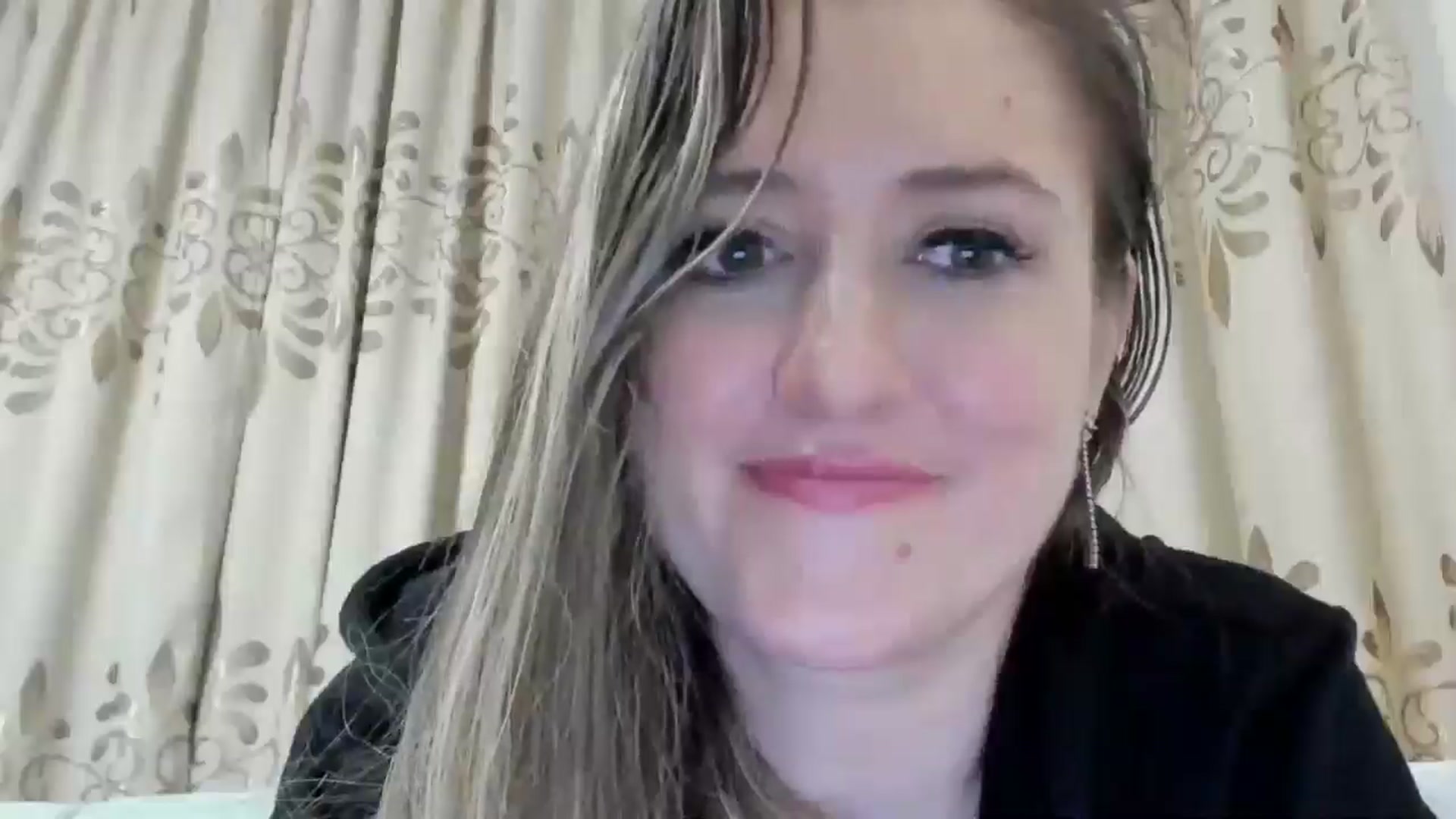 Gallery image thumbnail from BestDream's myfreecams stream on, 03/04/2025, 02:45 image 4 of 20