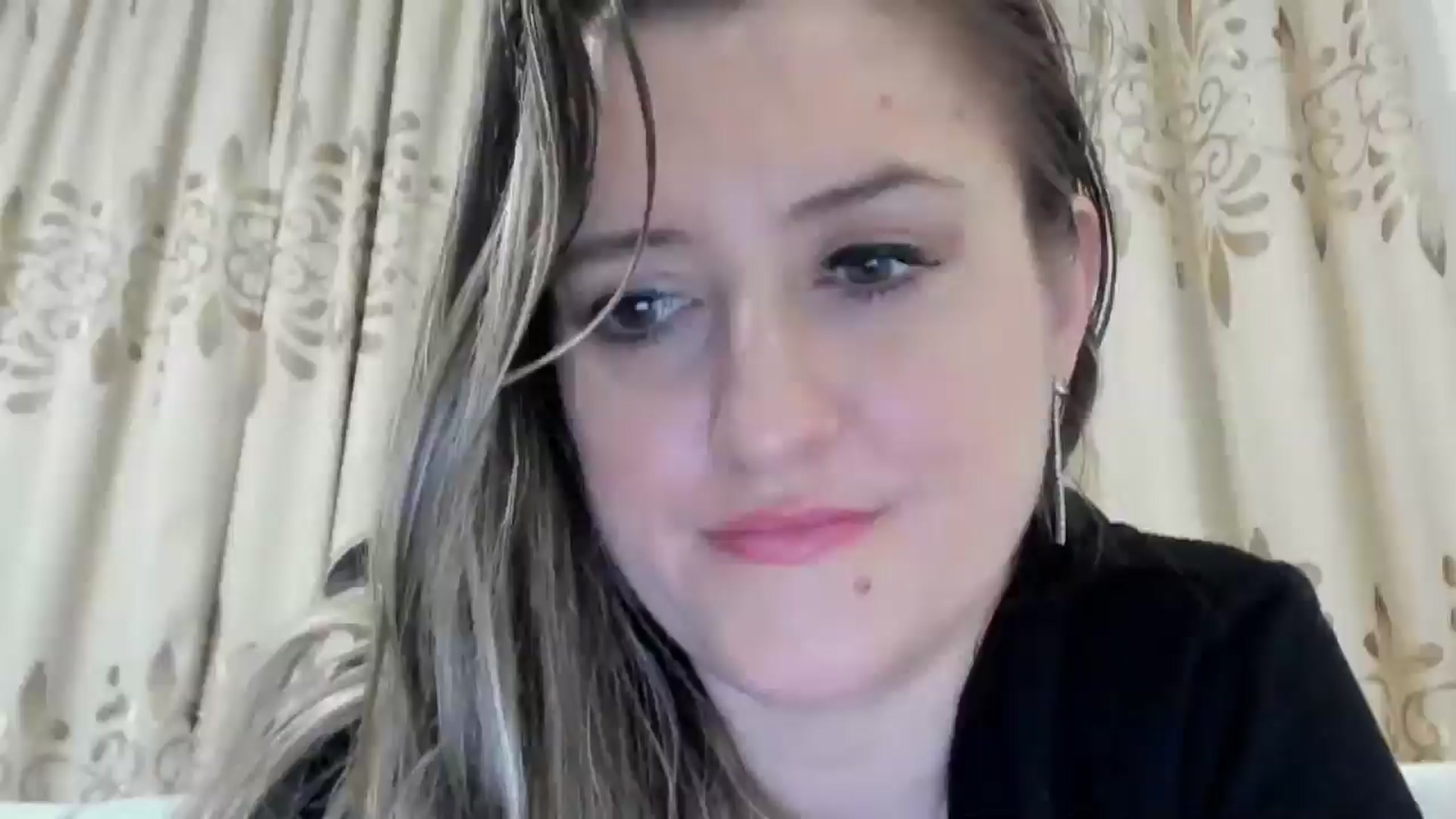 Gallery image thumbnail from BestDream's myfreecams stream on, 03/04/2025, 02:45 image 1 of 20