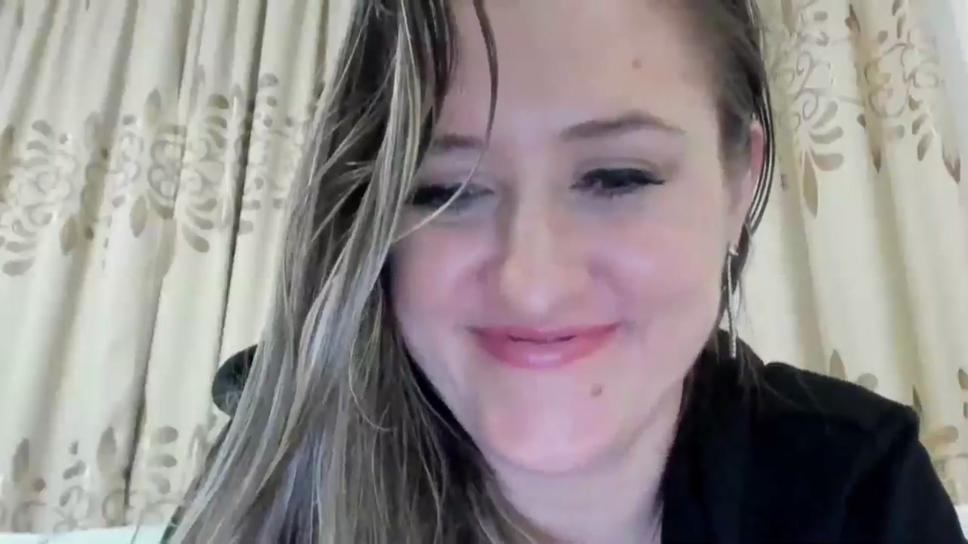 Gallery image thumbnail from BestDream's myfreecams stream on, 03/04/2025, 02:45 image 2 of 20