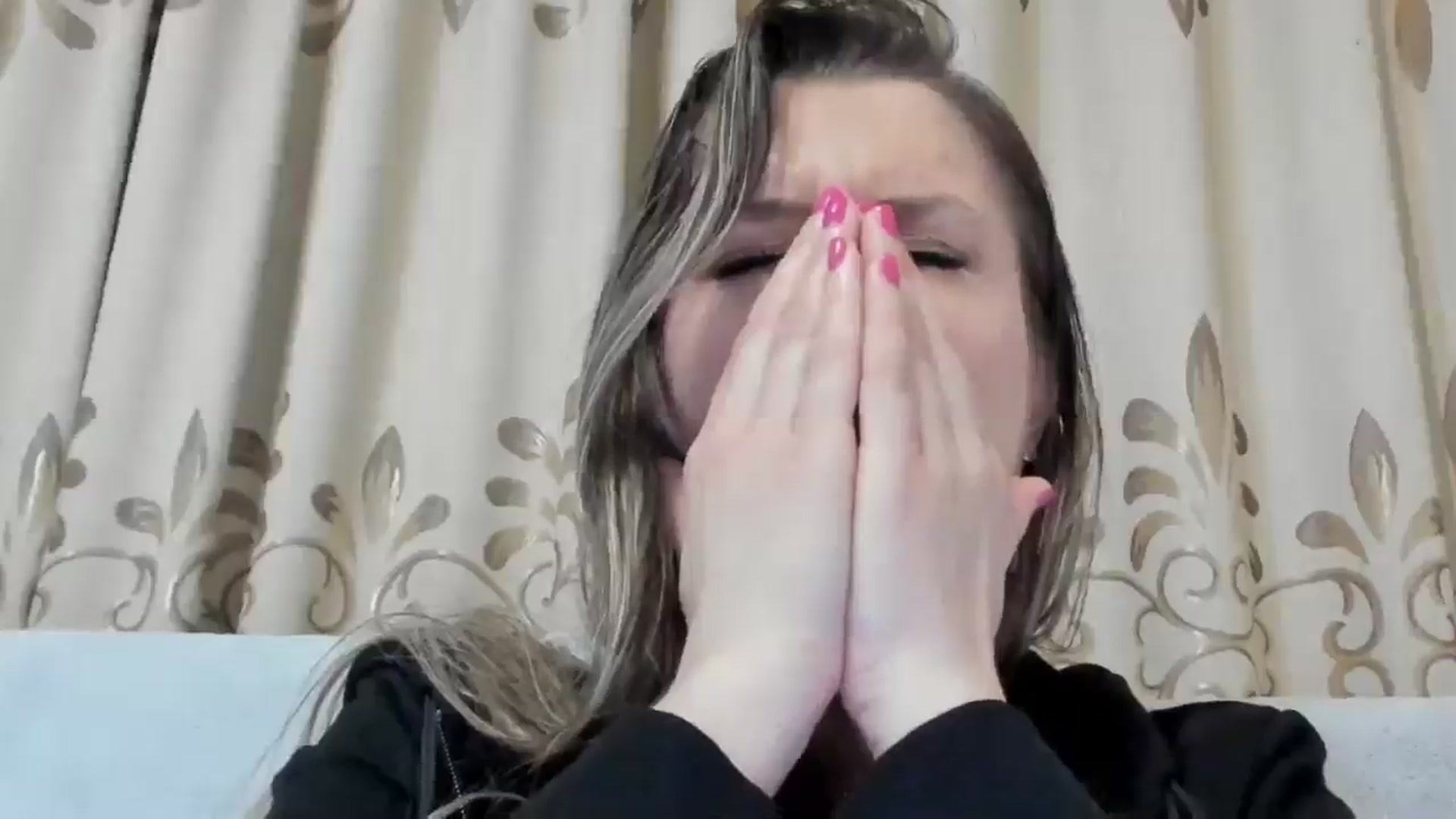 Gallery image thumbnail from BestDream's myfreecams stream on, 03/04/2025, 03:15 image 4 of 20