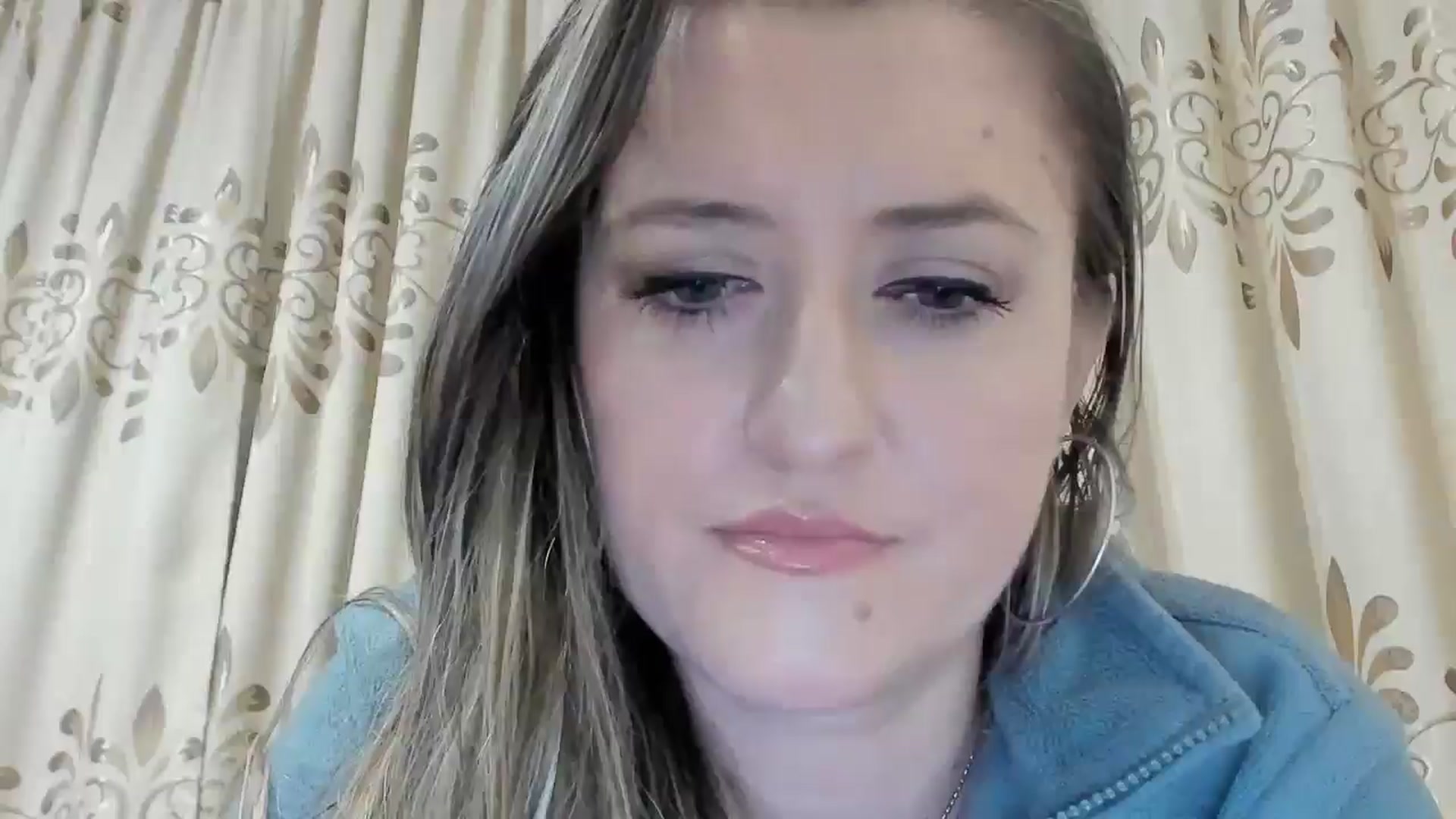 Gallery image thumbnail from BestDream's myfreecams stream on, 03/04/2025, 18:13 image 17 of 20