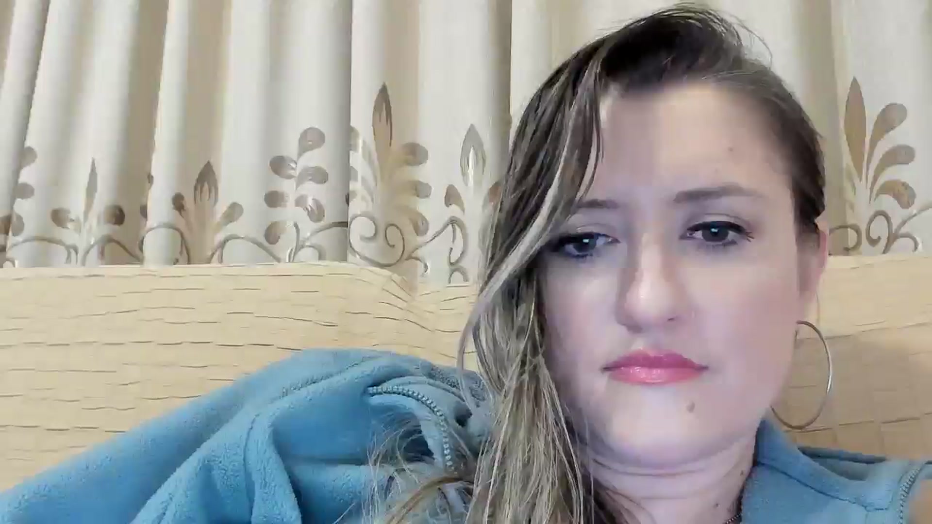 Gallery image thumbnail from BestDream's myfreecams stream on, 03/05/2025, 24:13 image 7 of 20