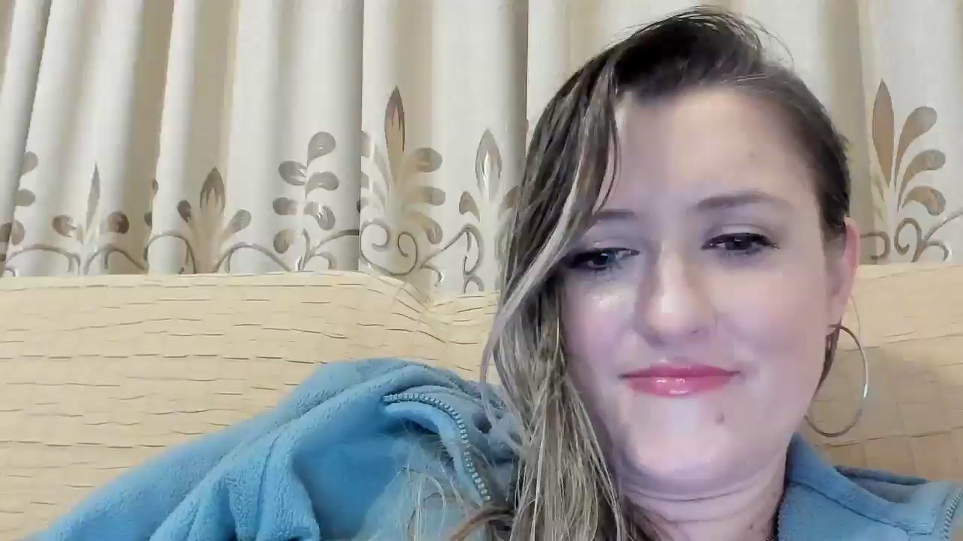 Gallery image thumbnail from BestDream's myfreecams stream on, 03/05/2025, 24:13 image 9 of 20