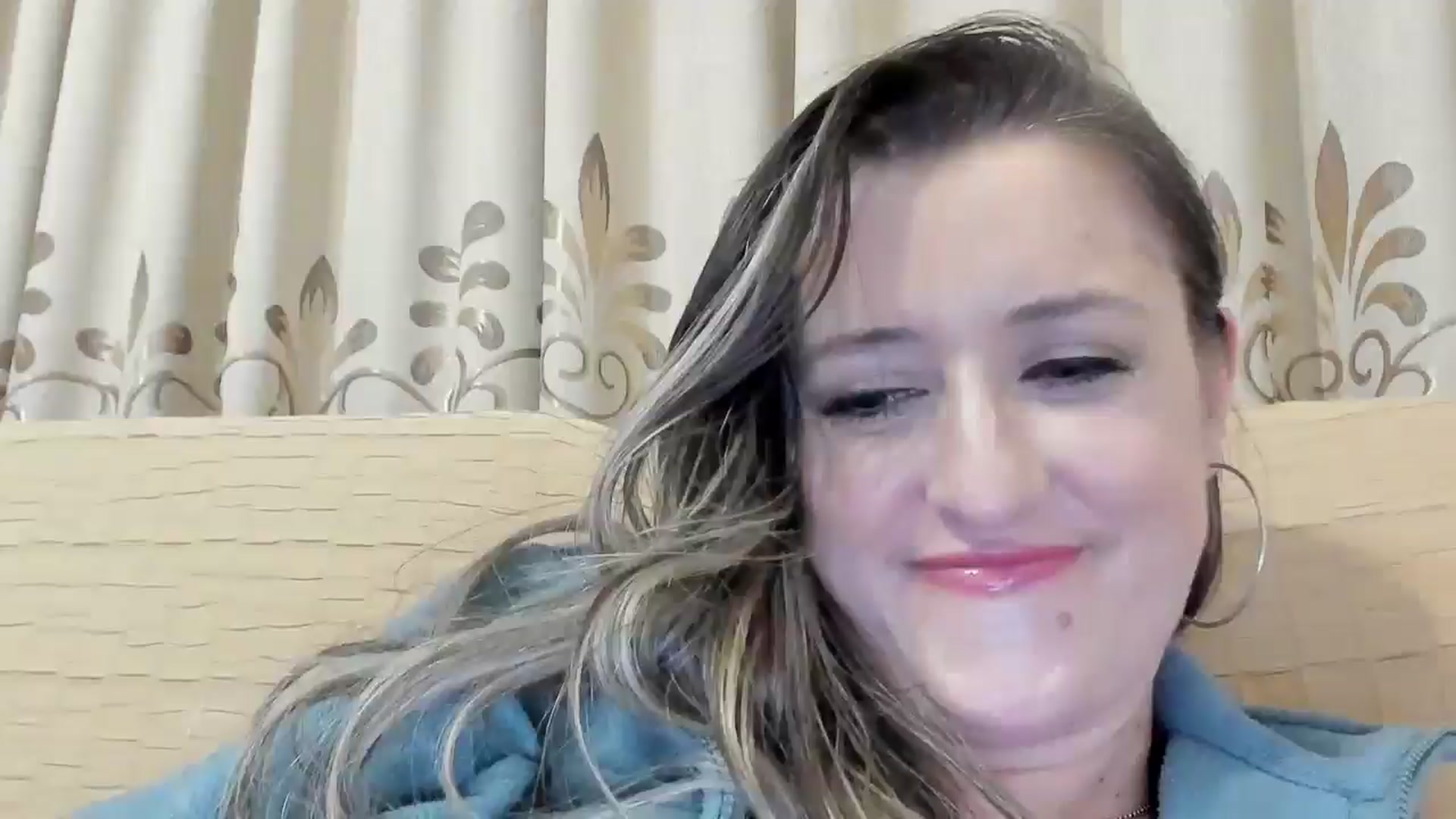 Gallery image thumbnail from BestDream's myfreecams stream on, 03/05/2025, 24:13 image 13 of 20