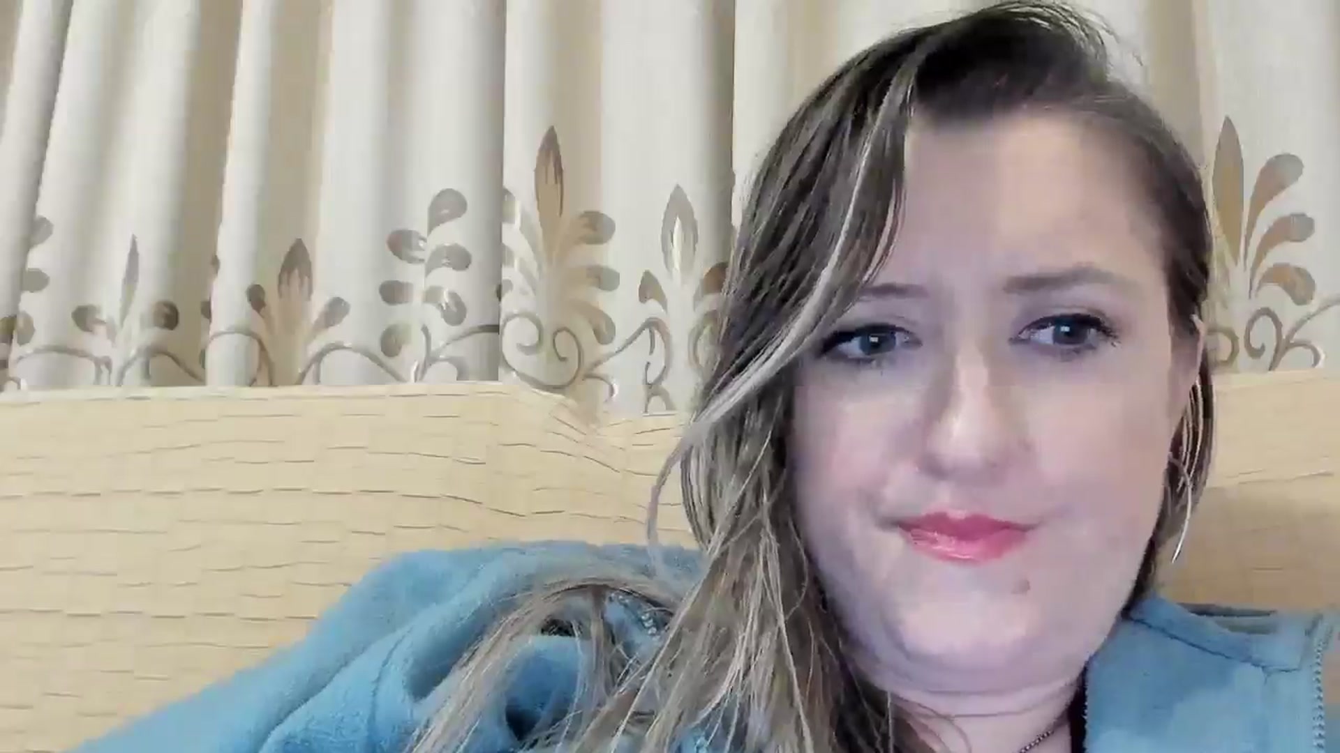 Gallery image thumbnail from BestDream's myfreecams stream on, 03/05/2025, 24:13 image 2 of 20