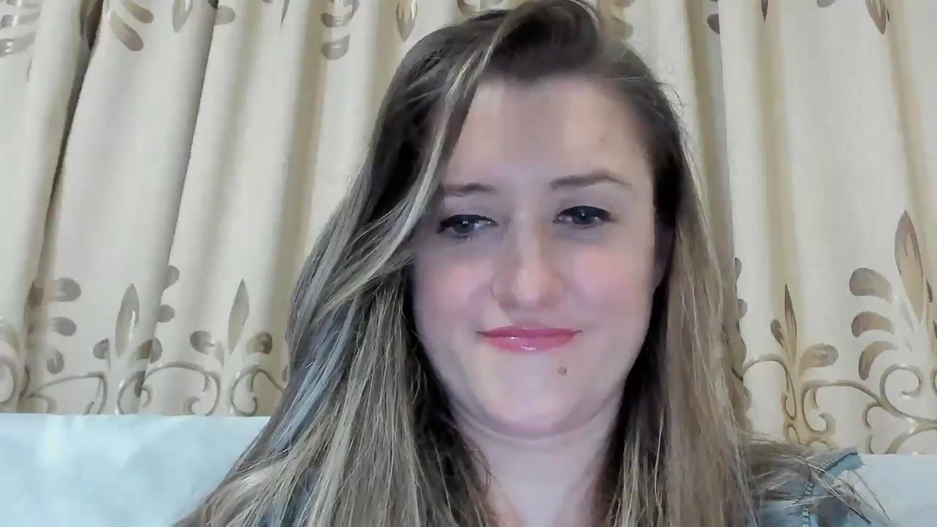 Gallery image thumbnail from BestDream's myfreecams stream on, 03/10/2025, 22:38 image 13 of 20