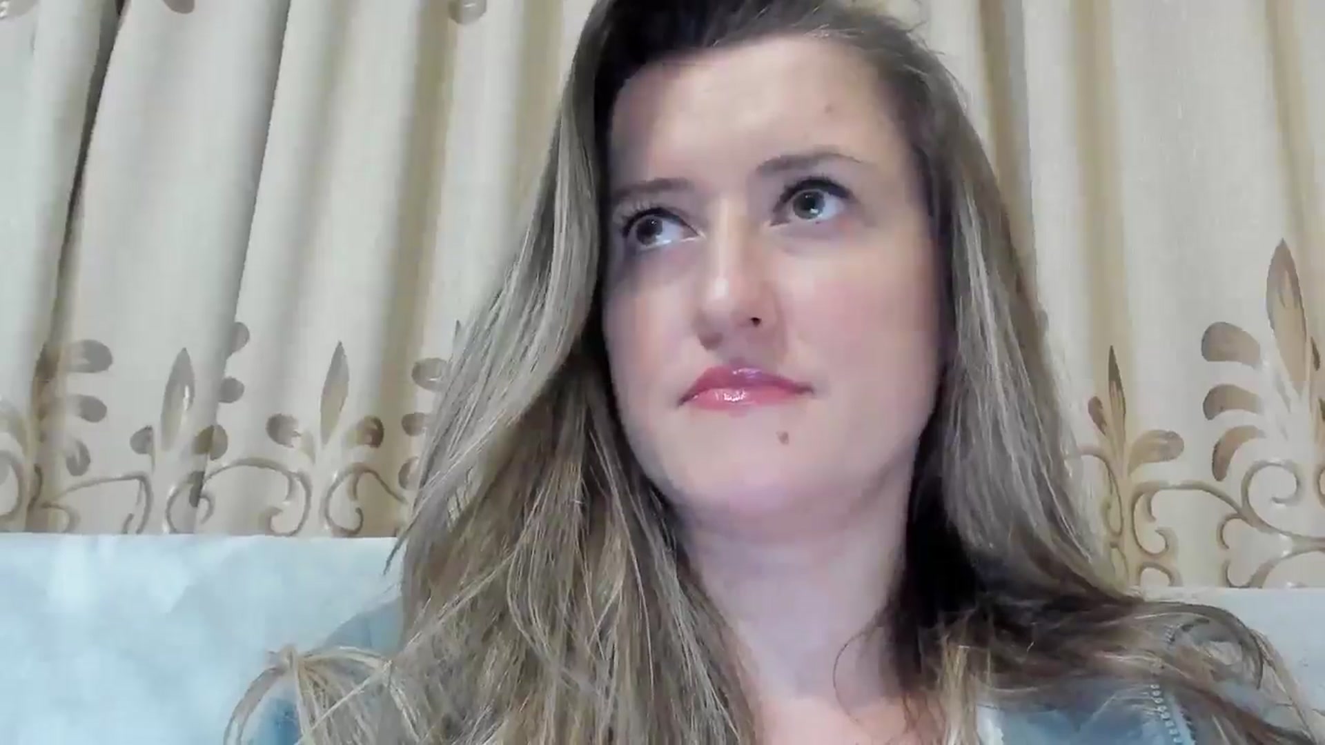 Gallery image thumbnail from BestDream's myfreecams stream on, 03/10/2025, 22:38 image 4 of 20