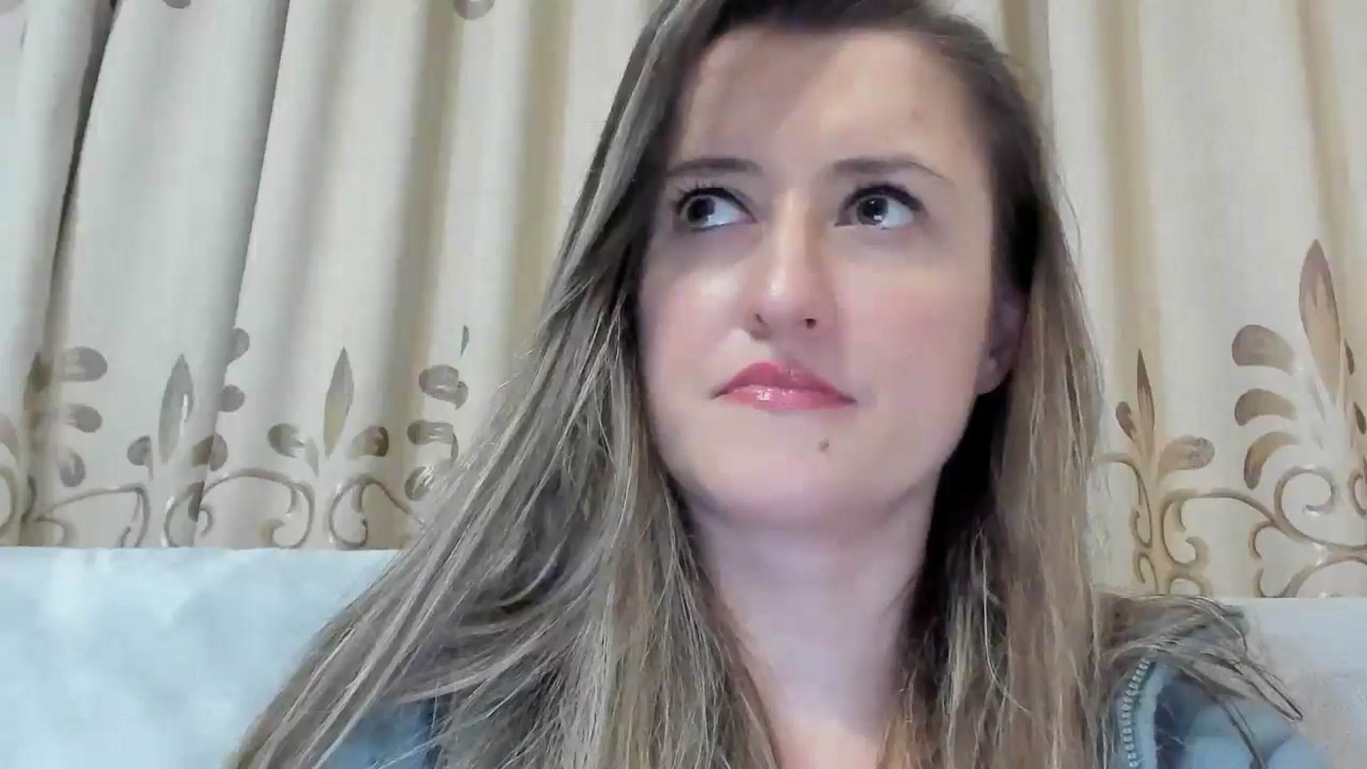 Gallery image thumbnail from BestDream's myfreecams stream on, 03/10/2025, 22:38 image 8 of 20