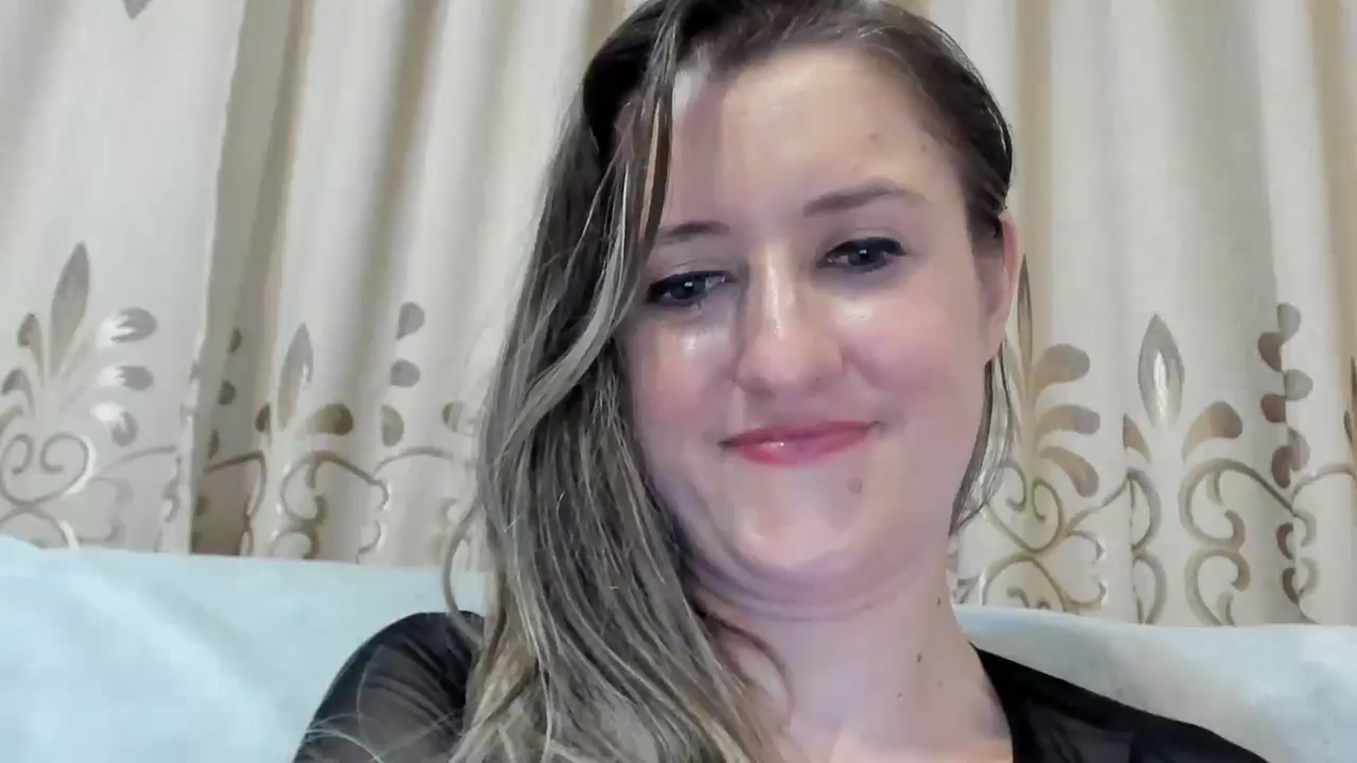 Gallery image thumbnail from BestDream's myfreecams stream on, 03/12/2025, 23:36 image 4 of 20