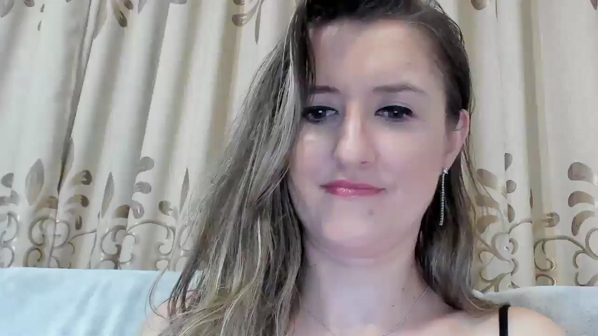Gallery image thumbnail from BestDream's myfreecams stream on, 03/13/2025, 22:32 image 11 of 20