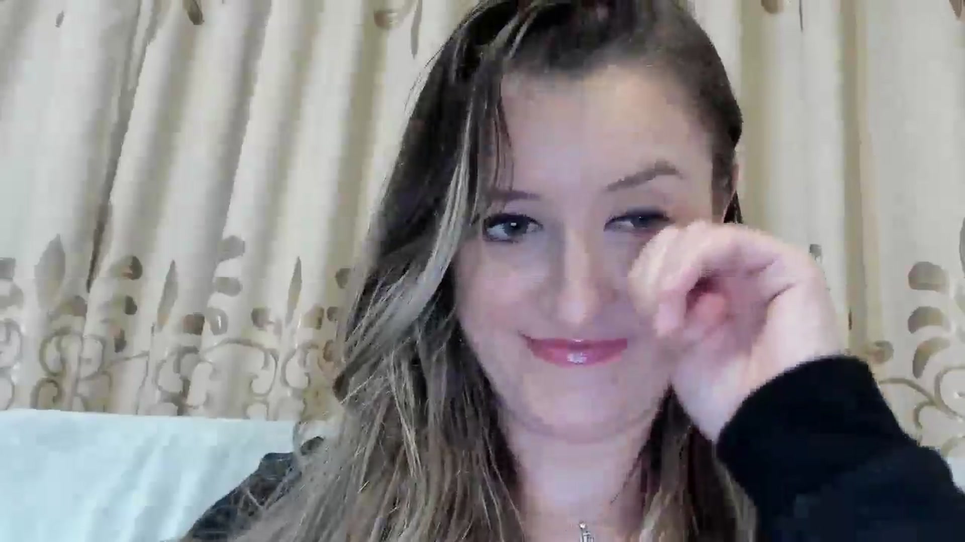 Gallery image thumbnail from BestDream's myfreecams stream on, 03/13/2025, 23:32 image 13 of 20