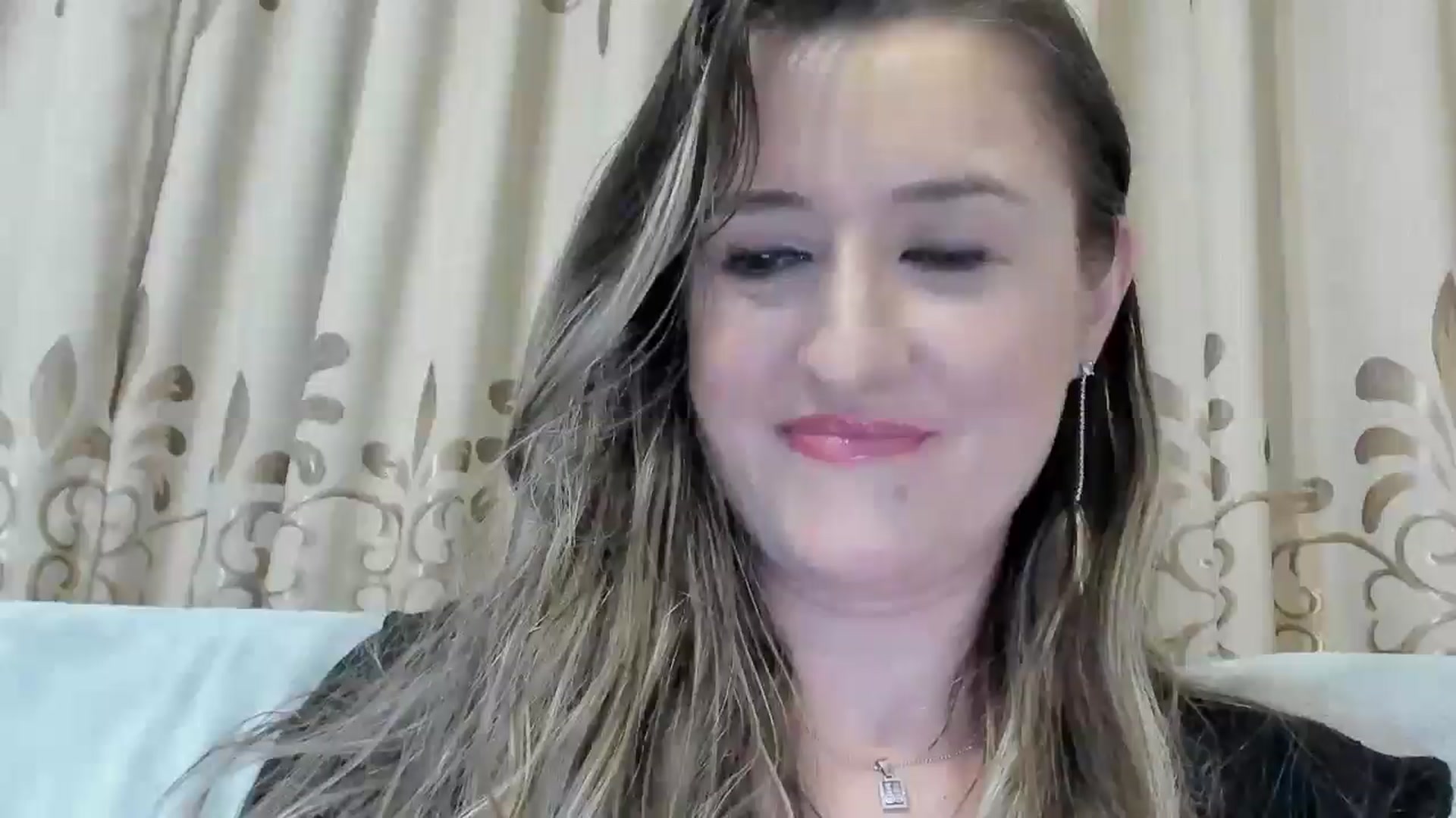 Gallery image thumbnail from BestDream's myfreecams stream on, 03/13/2025, 23:32 image 12 of 20