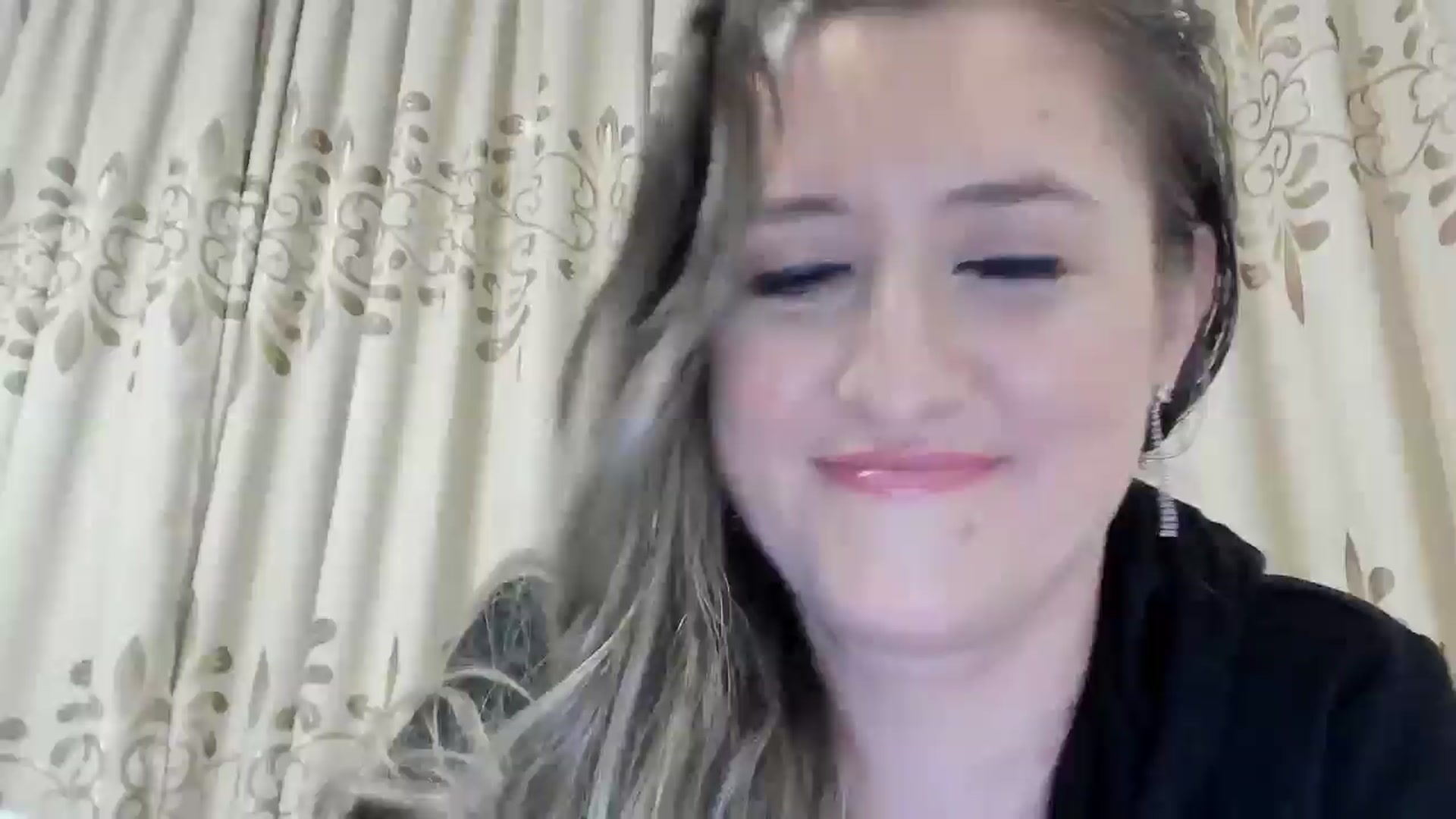 Gallery image thumbnail from BestDream's myfreecams stream on, 03/14/2025, 24:39 image 17 of 20