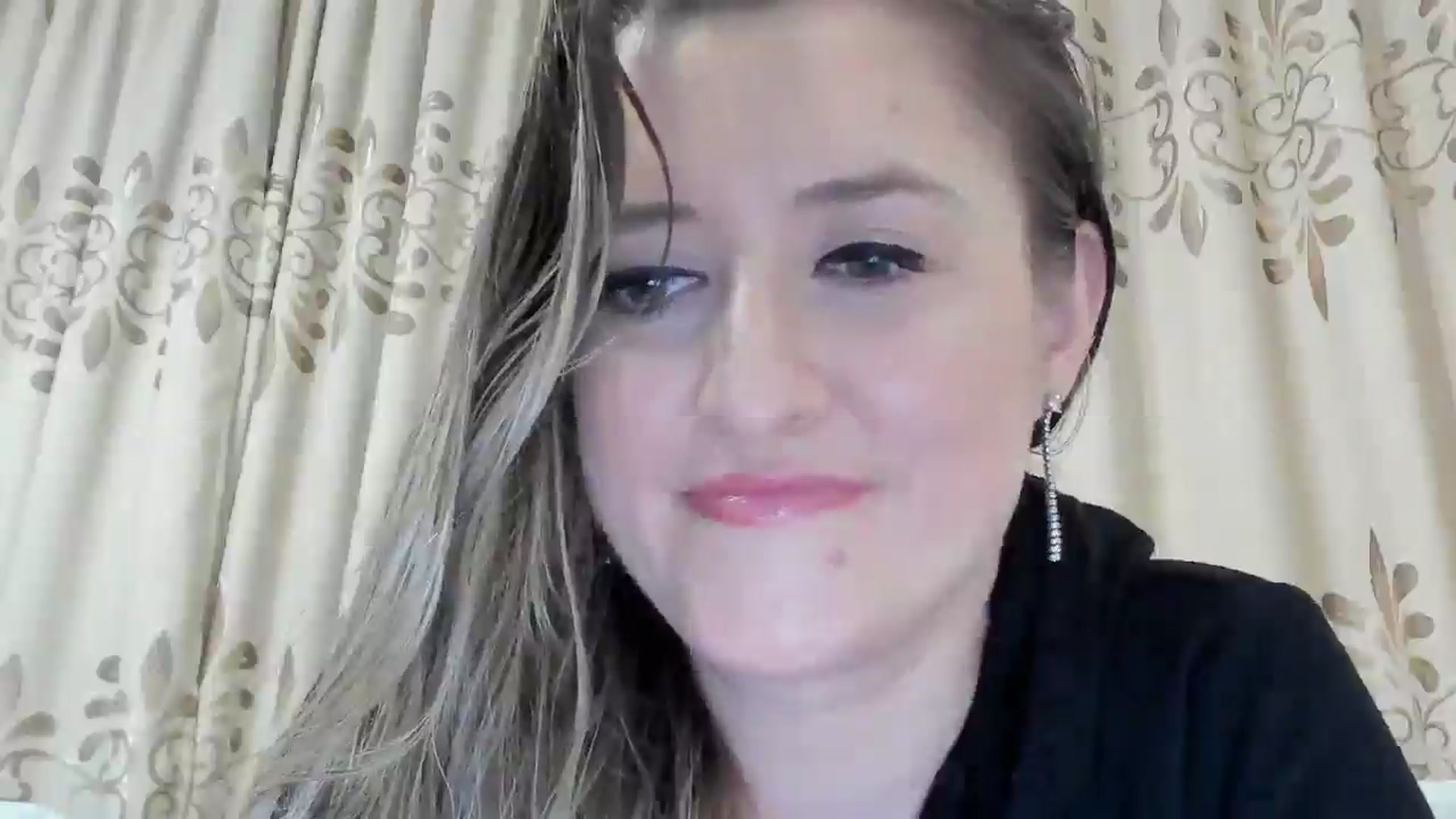 Gallery image thumbnail from BestDream's myfreecams stream on, 03/14/2025, 24:39 image 6 of 20