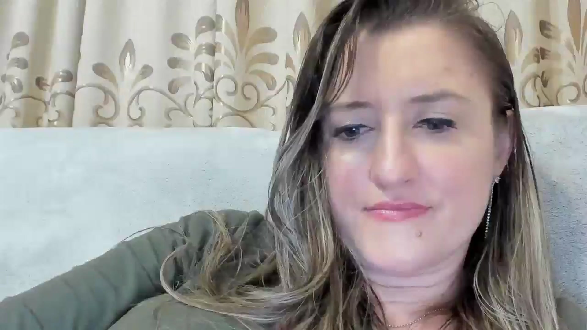 Gallery image thumbnail from BestDream's myfreecams stream on, 03/14/2025, 23:51 image 5 of 20