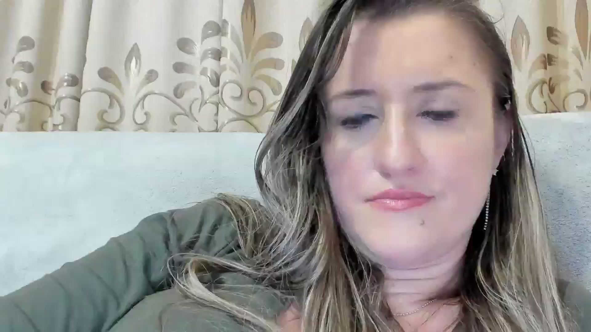 Gallery image thumbnail from BestDream's myfreecams stream on, 03/14/2025, 23:51 image 9 of 20