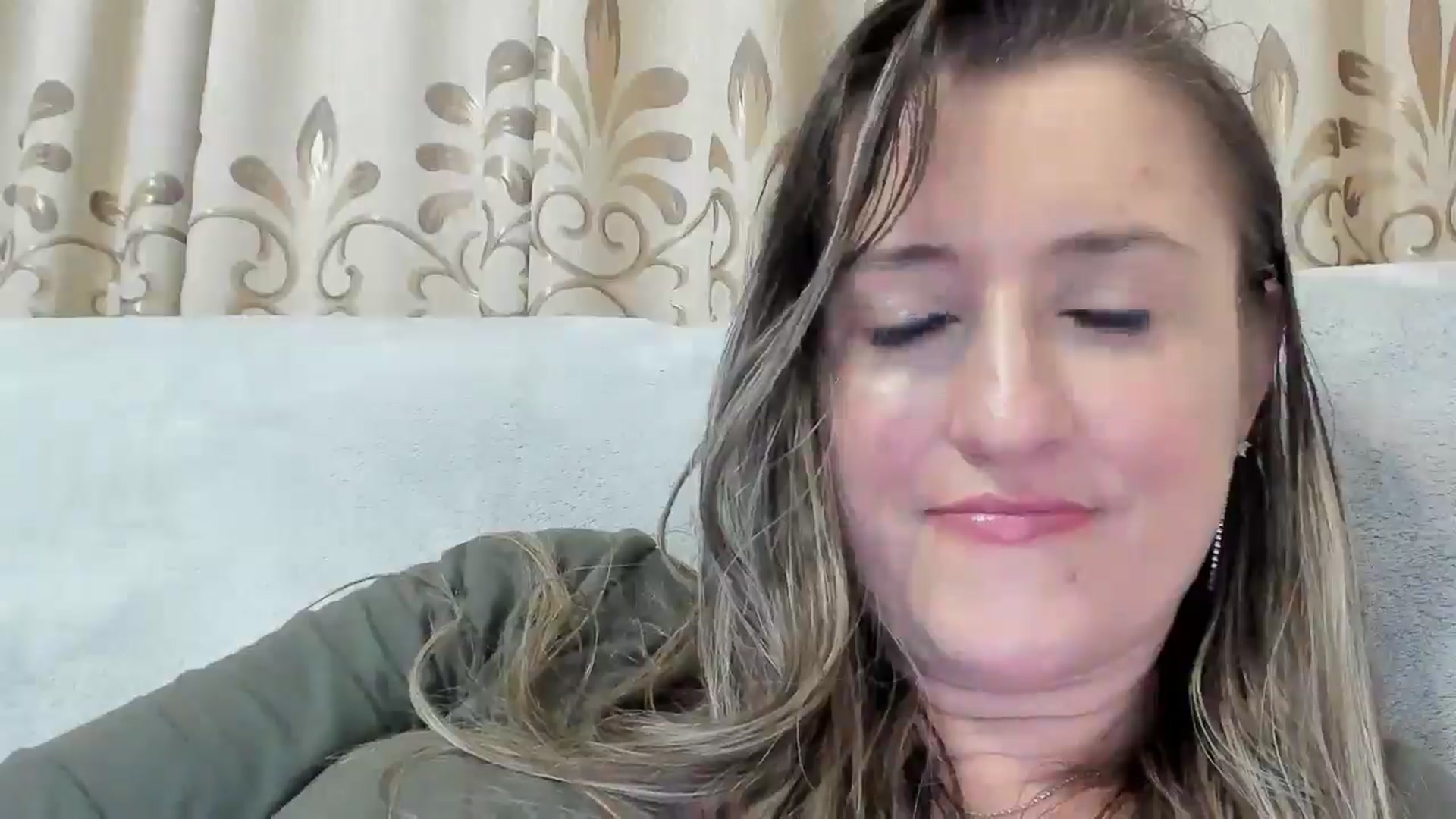 Gallery image thumbnail from BestDream's myfreecams stream on, 03/14/2025, 23:51 image 6 of 20