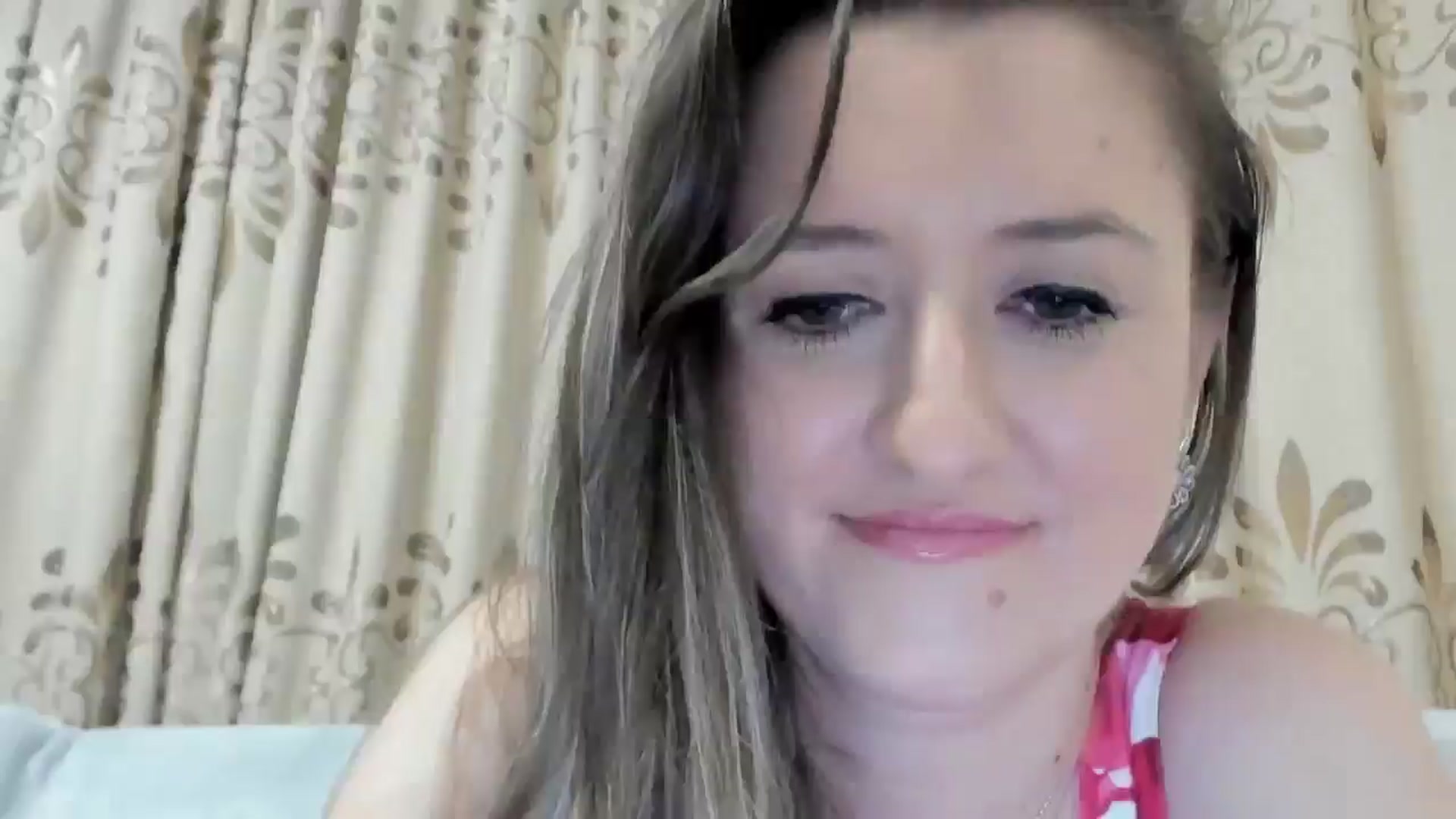 Gallery image thumbnail from BestDream's myfreecams stream on, 03/17/2025, 24:00 image 14 of 20