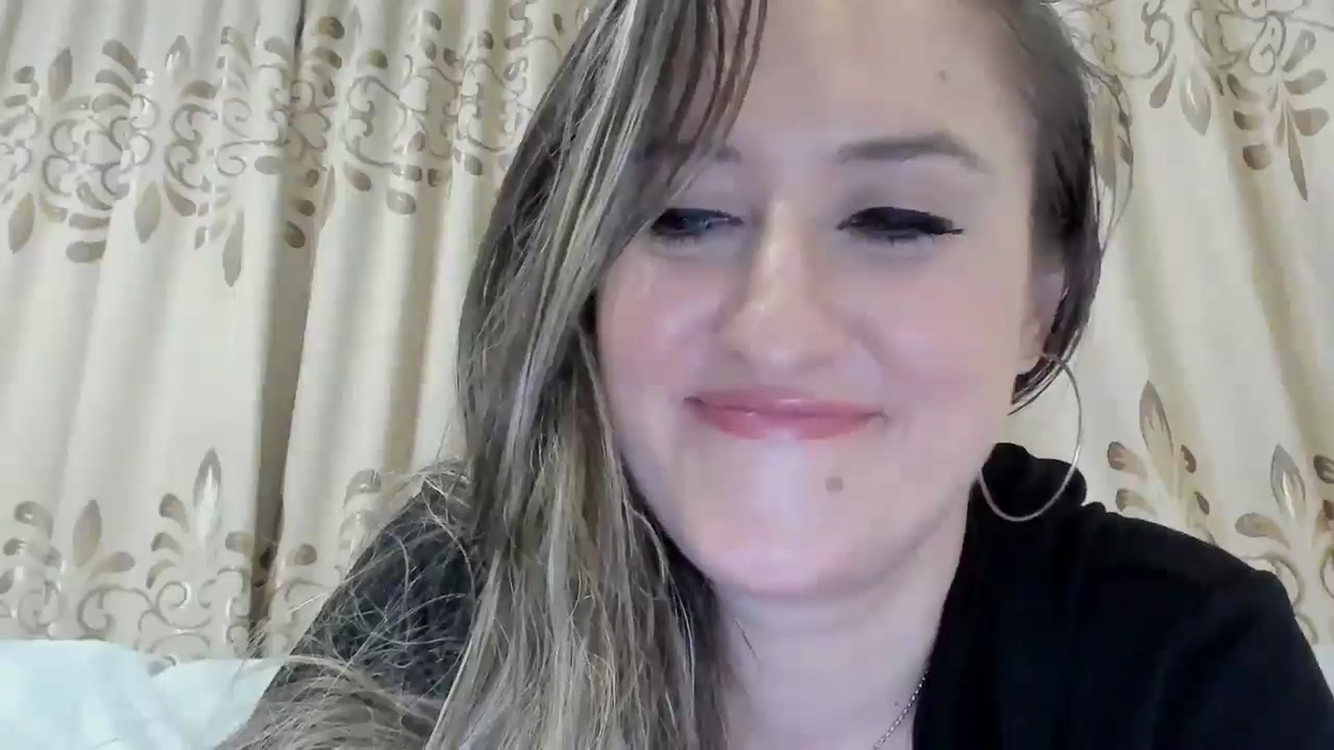 Gallery image thumbnail from BestDream's myfreecams stream on, 03/22/2025, 02:01 image 20 of 20