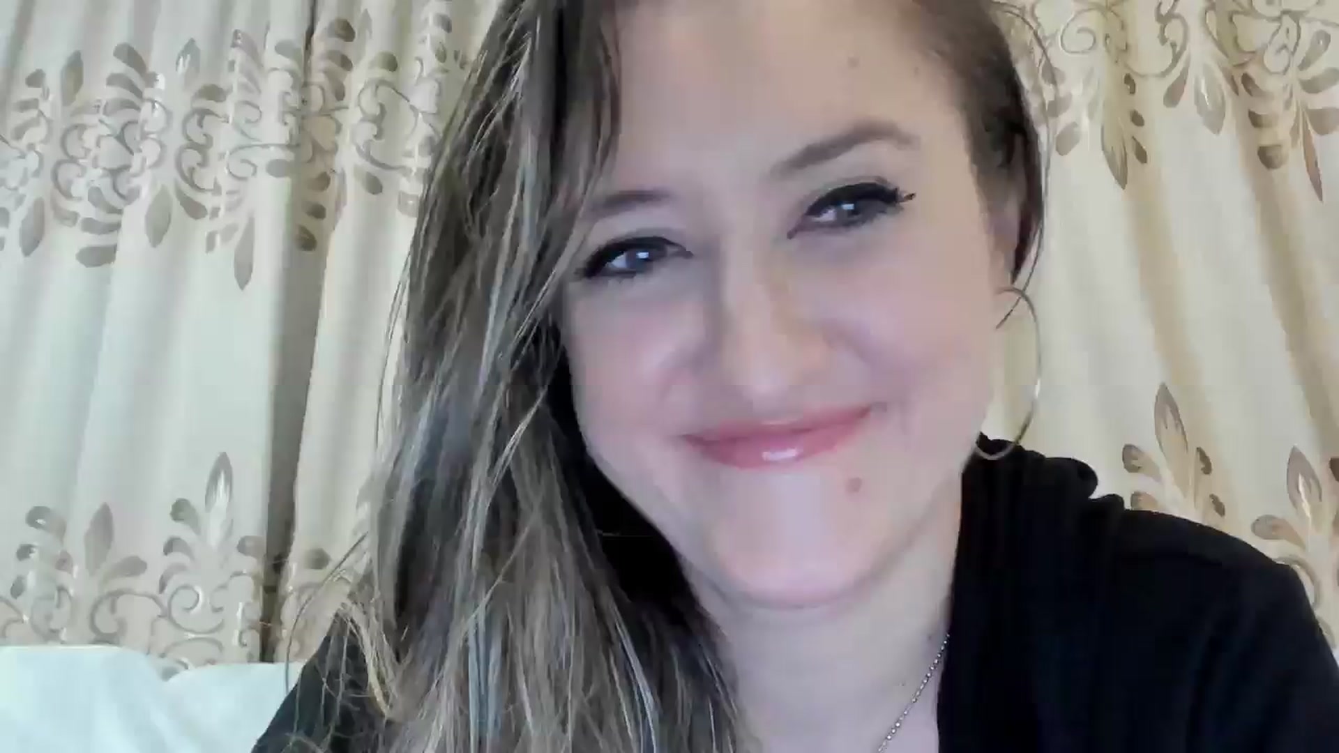Gallery image thumbnail from BestDream's myfreecams stream on, 03/22/2025, 02:01 image 5 of 20