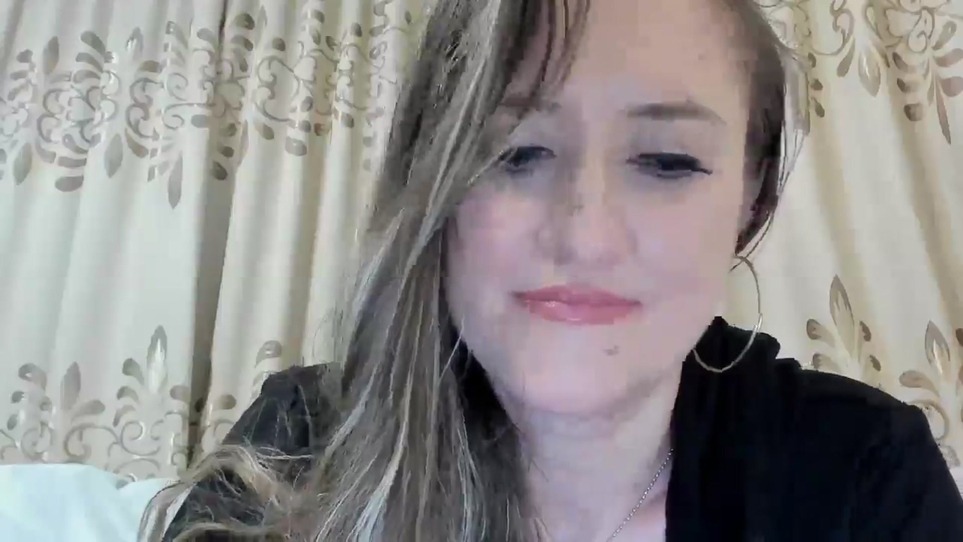 Gallery image thumbnail from BestDream's myfreecams stream on, 03/22/2025, 02:01 image 8 of 20
