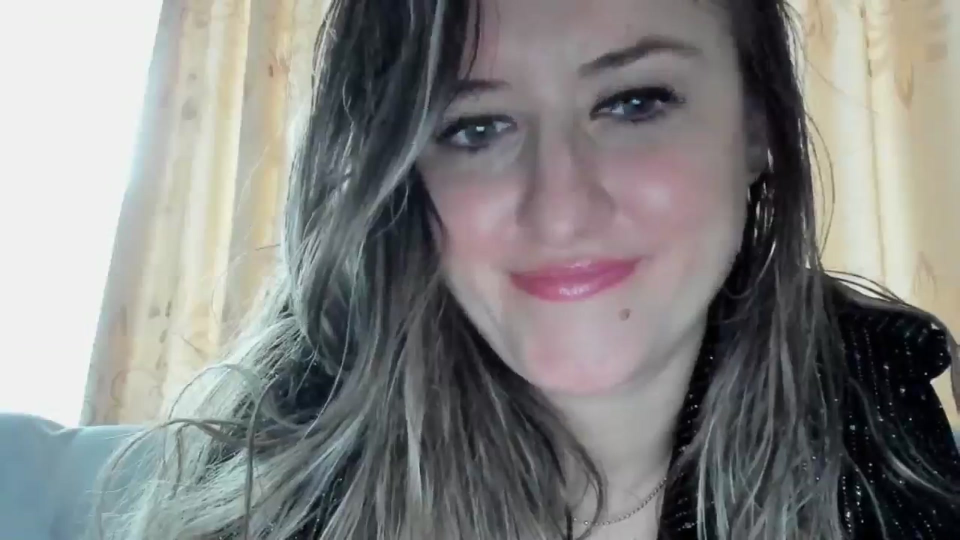 Gallery image thumbnail from BestDream's myfreecams stream on, 03/22/2025, 15:55 image 6 of 20