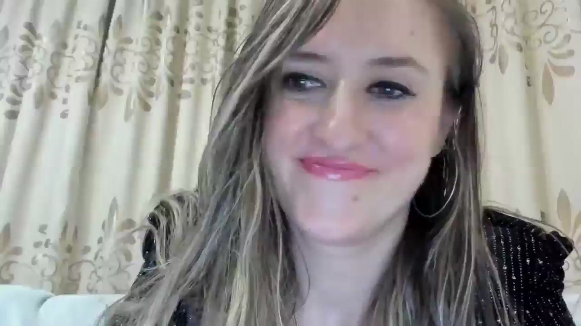 Gallery image thumbnail from BestDream's myfreecams stream on, 03/22/2025, 17:48 image 2 of 20