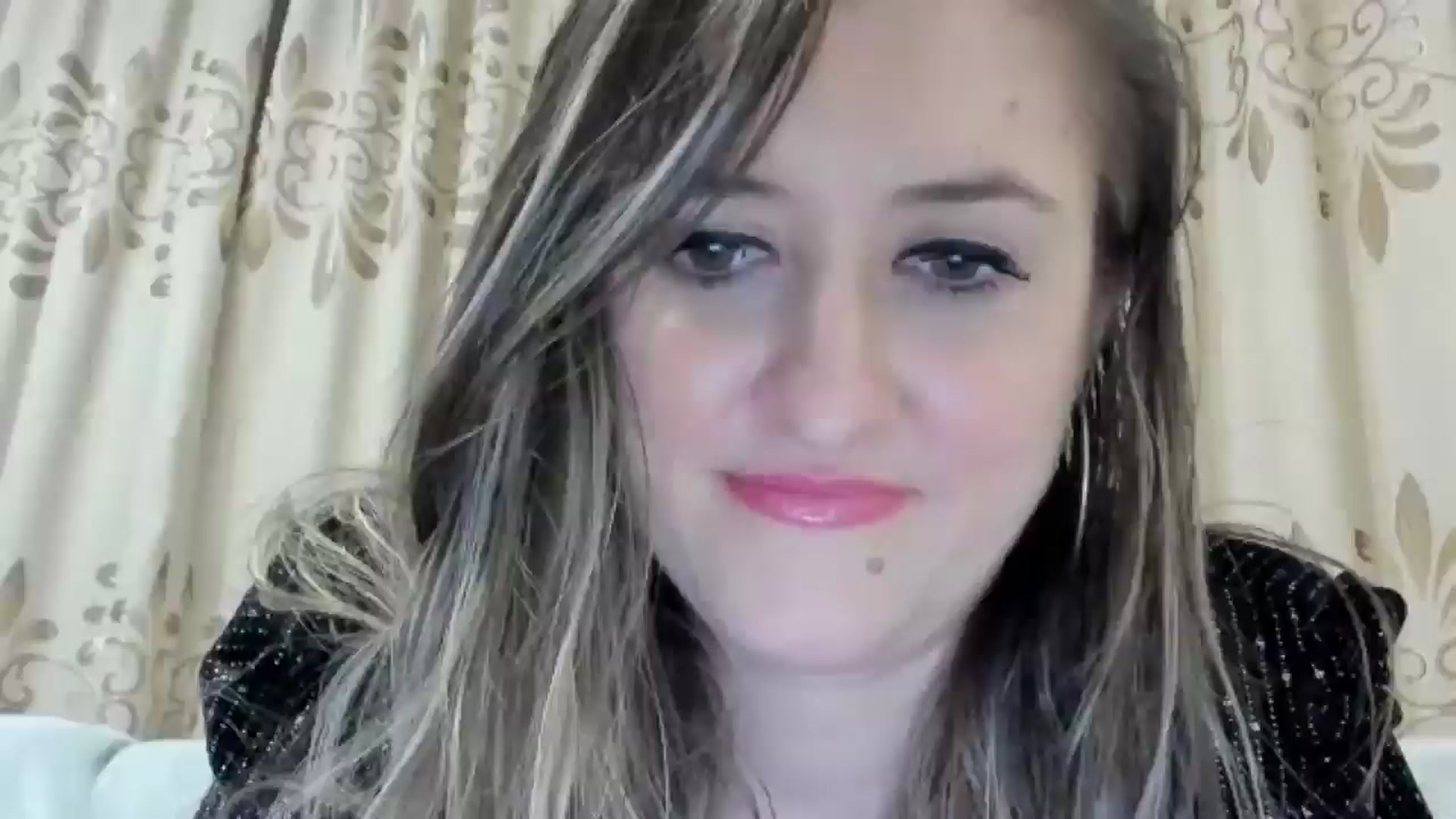 Gallery image thumbnail from BestDream's myfreecams stream on, 03/22/2025, 17:48 image 16 of 20