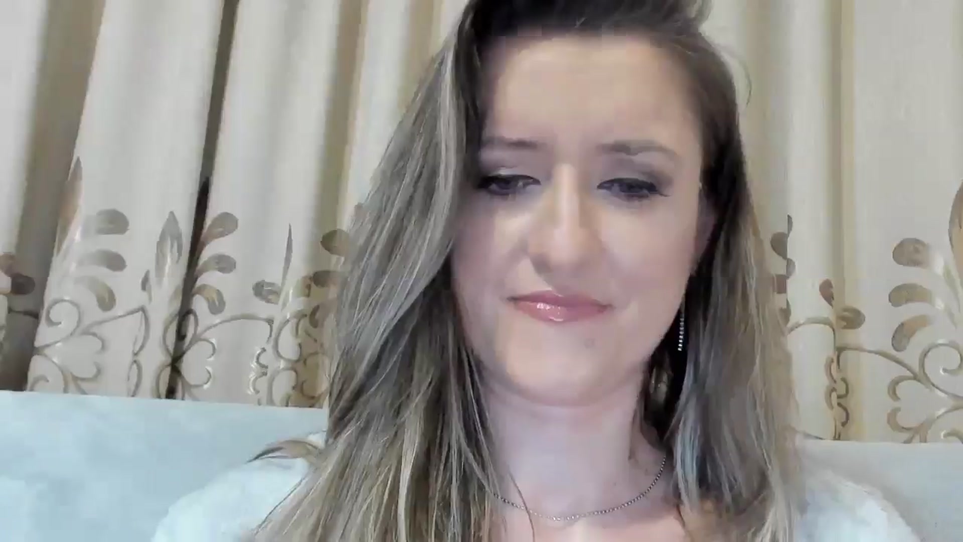 Gallery image thumbnail from BestDream's myfreecams stream on, 03/23/2025, 23:14 image 4 of 20