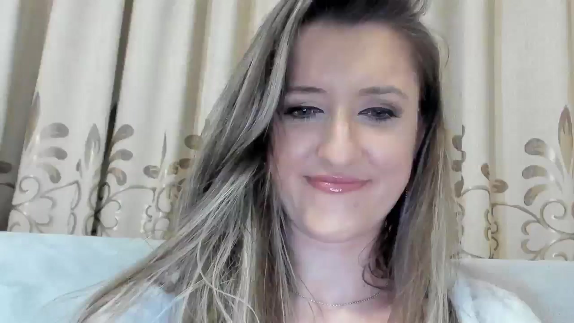 Gallery image thumbnail from BestDream's myfreecams stream on, 03/23/2025, 23:14 image 9 of 20