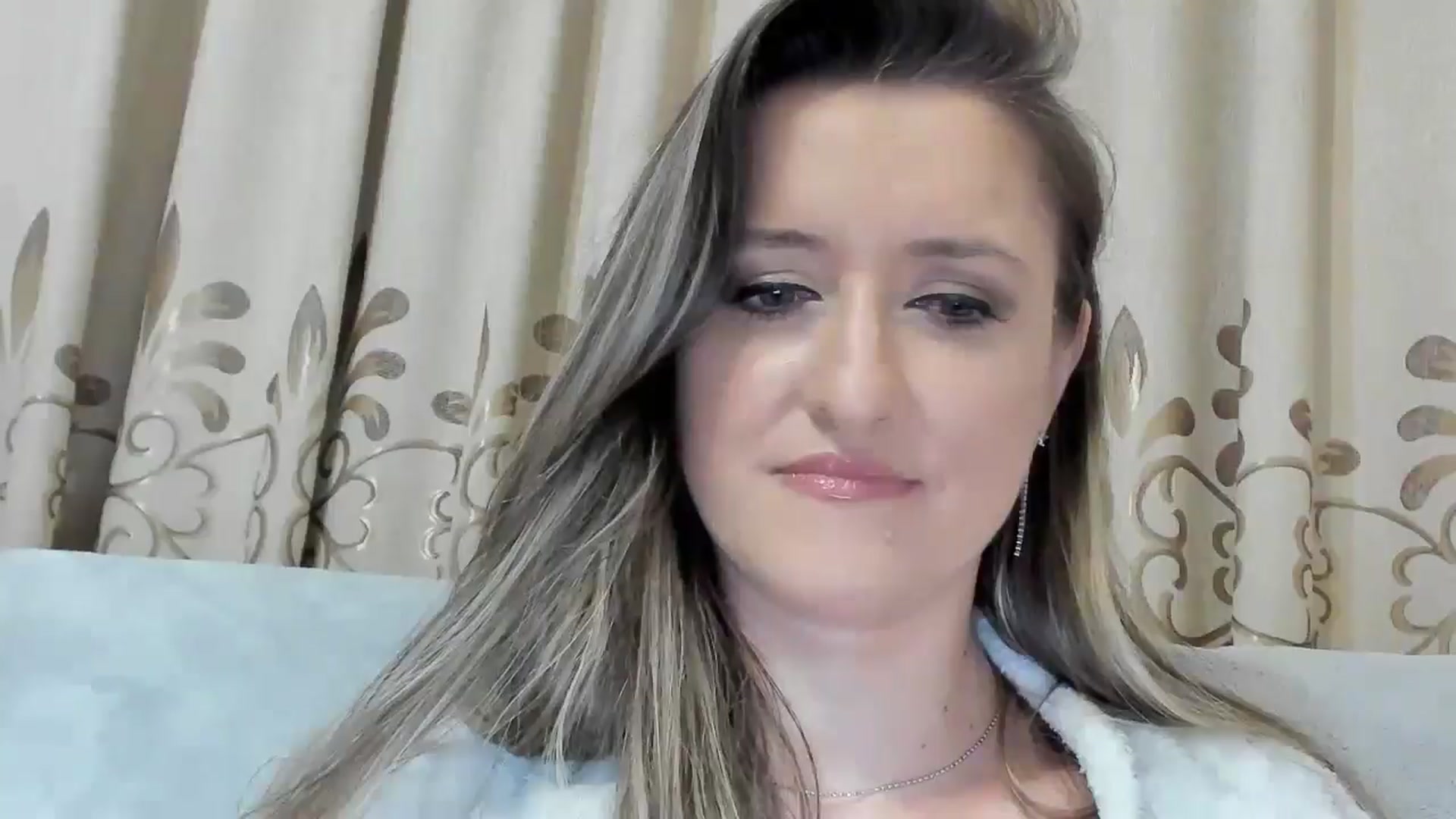 Gallery image thumbnail from BestDream's myfreecams stream on, 03/23/2025, 23:14 image 18 of 20