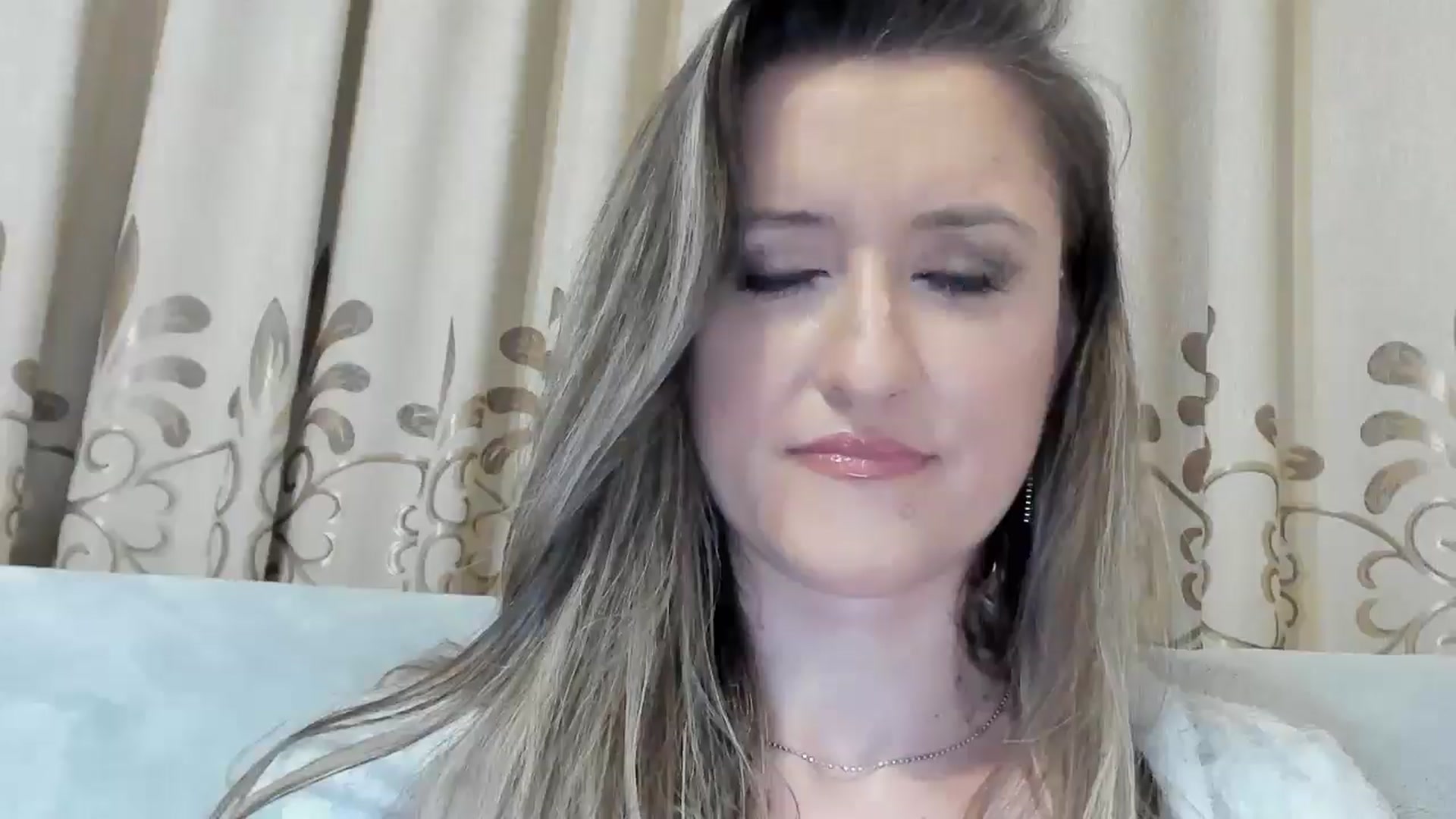Gallery image thumbnail from BestDream's myfreecams stream on, 03/23/2025, 23:14 image 6 of 20