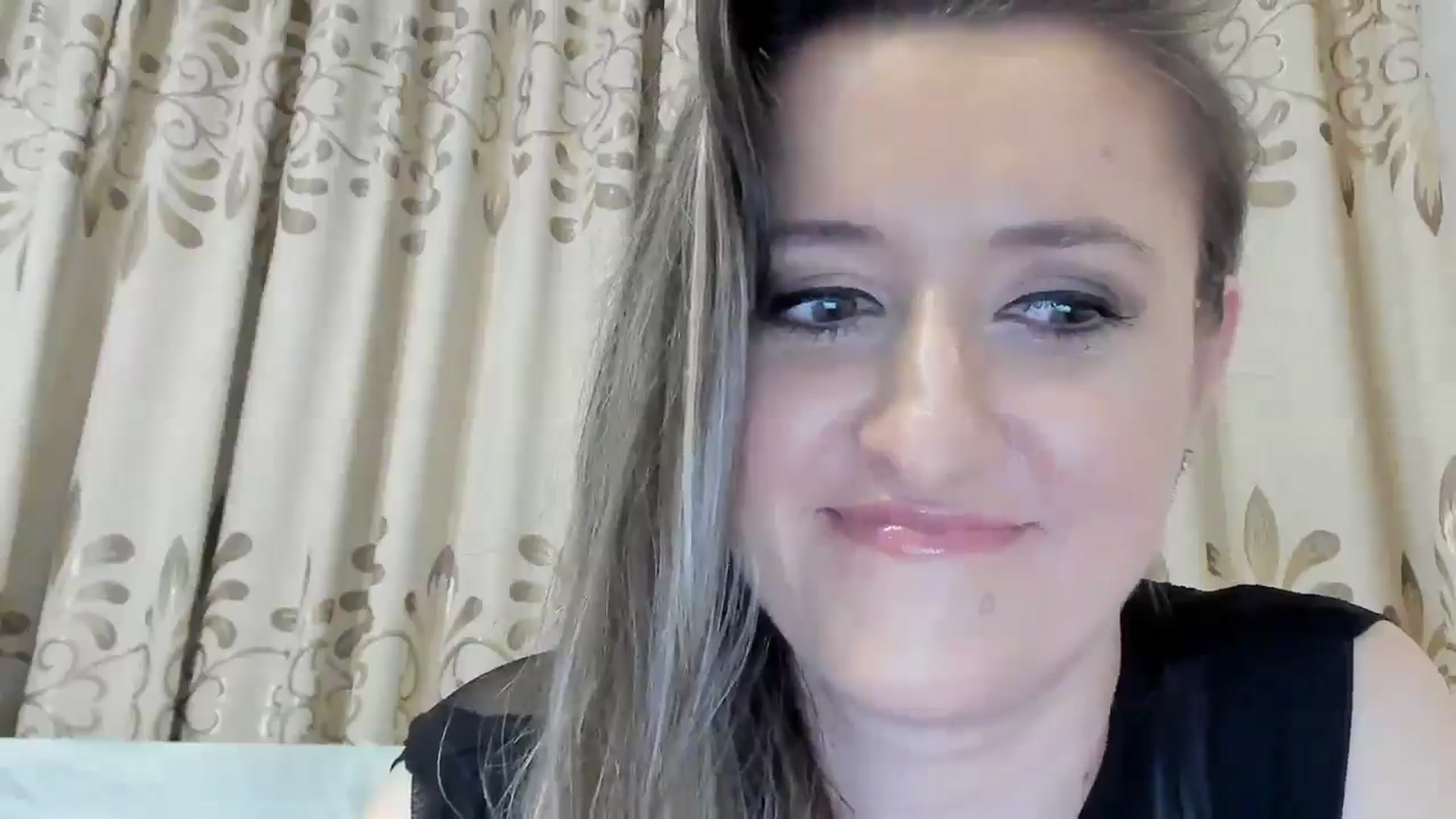 Gallery image thumbnail from BestDream's myfreecams stream on, 03/24/2025, 01:31 image 15 of 20