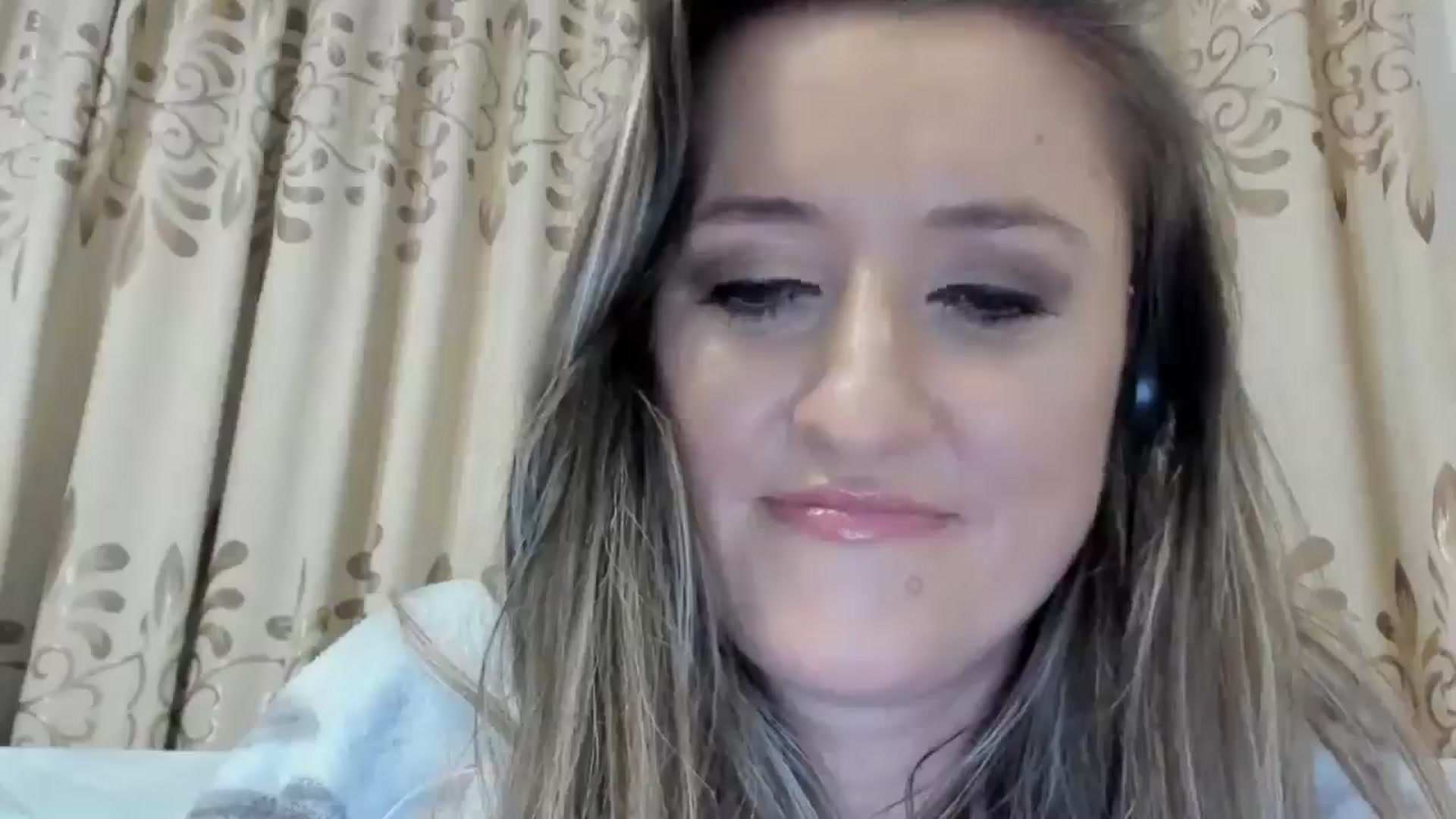 Gallery image thumbnail from BestDream's myfreecams stream on, 03/24/2025, 02:16 image 10 of 20