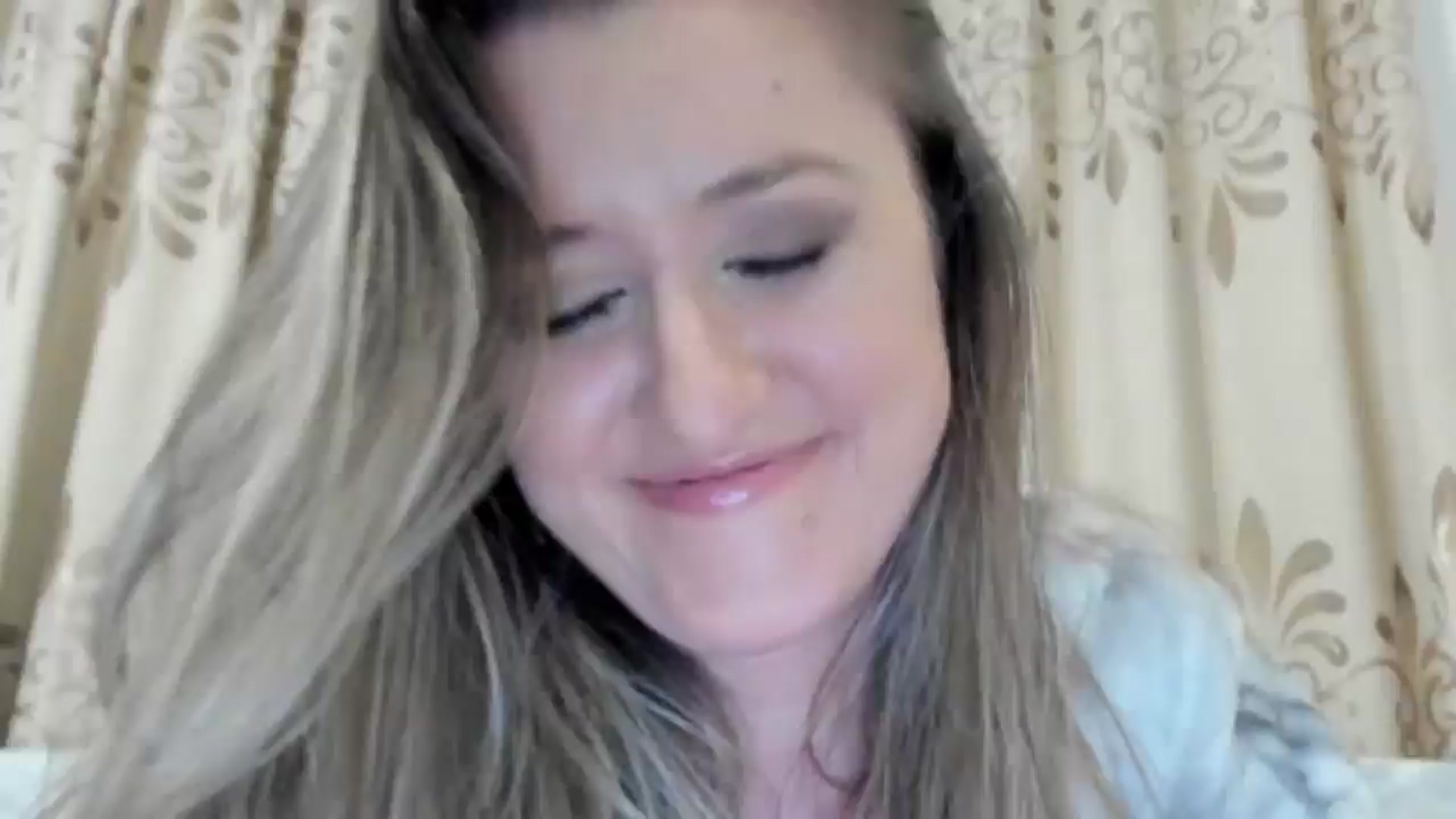 Gallery image thumbnail from BestDream's myfreecams stream on, 03/24/2025, 02:16 image 12 of 20