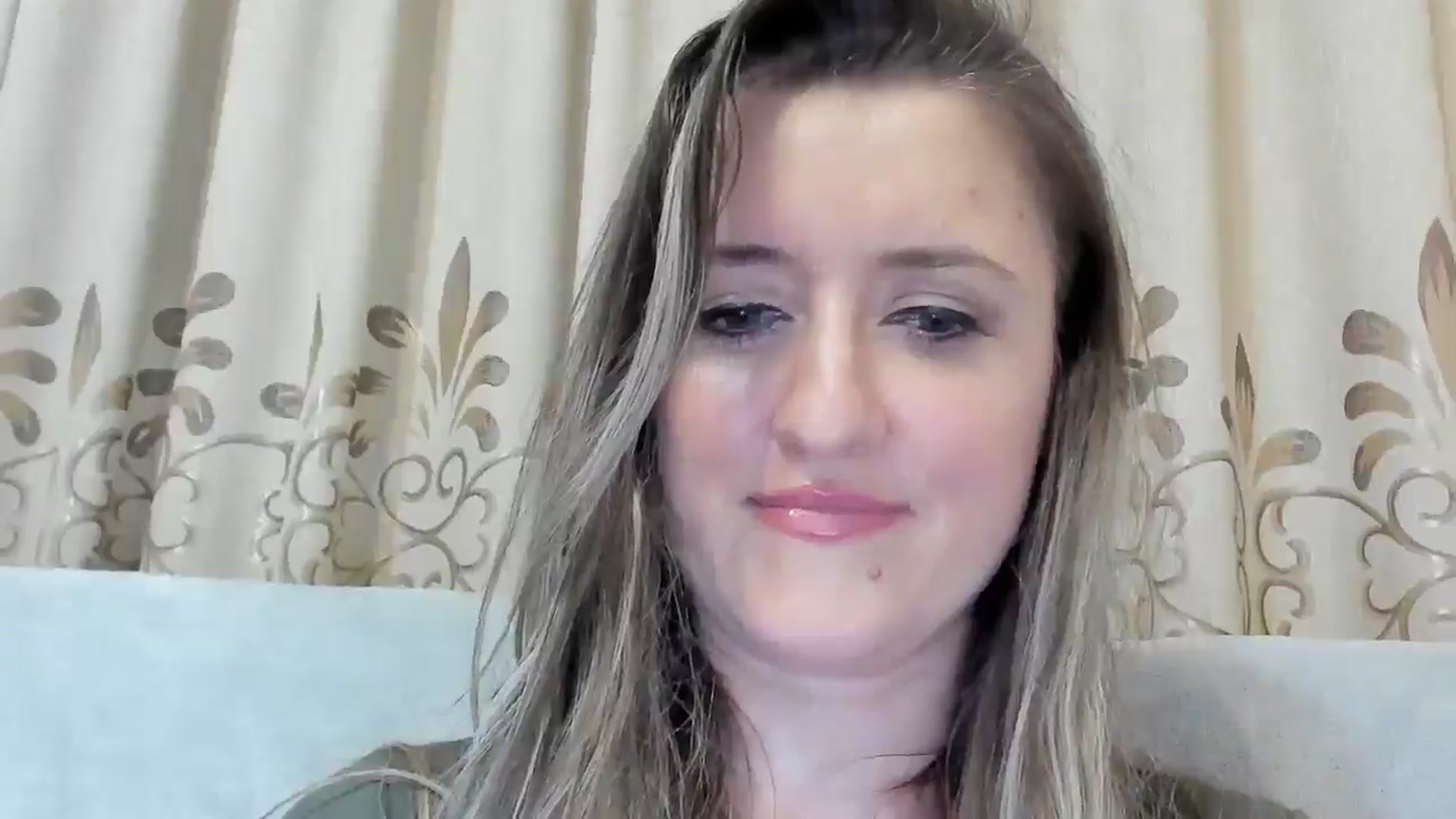 Gallery image thumbnail from BestDream's myfreecams stream on, 03/25/2025, 24:17 image 4 of 20