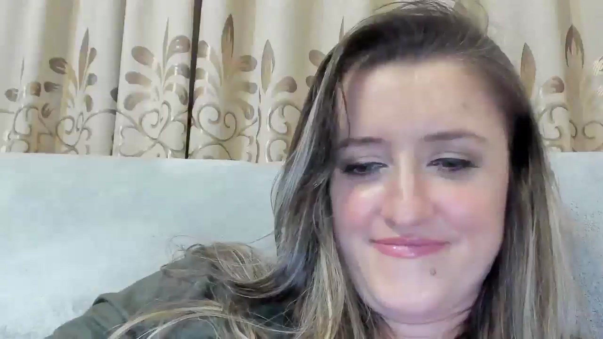 Gallery image thumbnail from BestDream's myfreecams stream on, 03/25/2025, 01:12 image 17 of 20