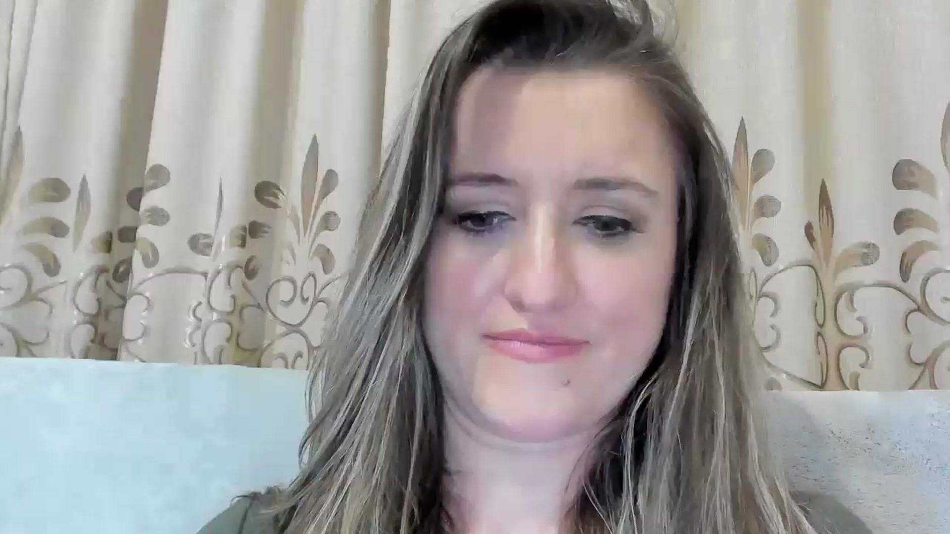 Gallery image thumbnail from BestDream's myfreecams stream on, 03/25/2025, 02:40 image 18 of 20