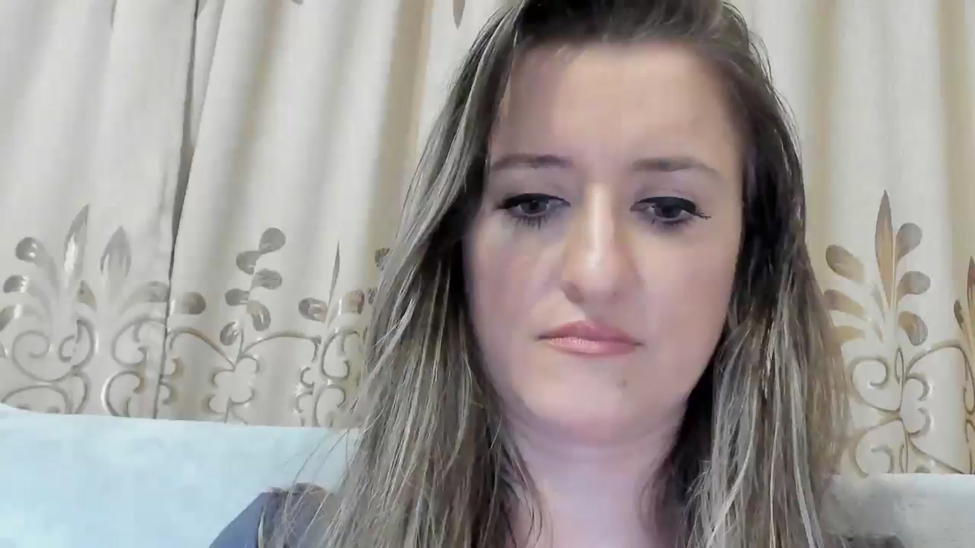Gallery image thumbnail from BestDream's myfreecams stream on, 03/25/2025, 23:32 image 16 of 20