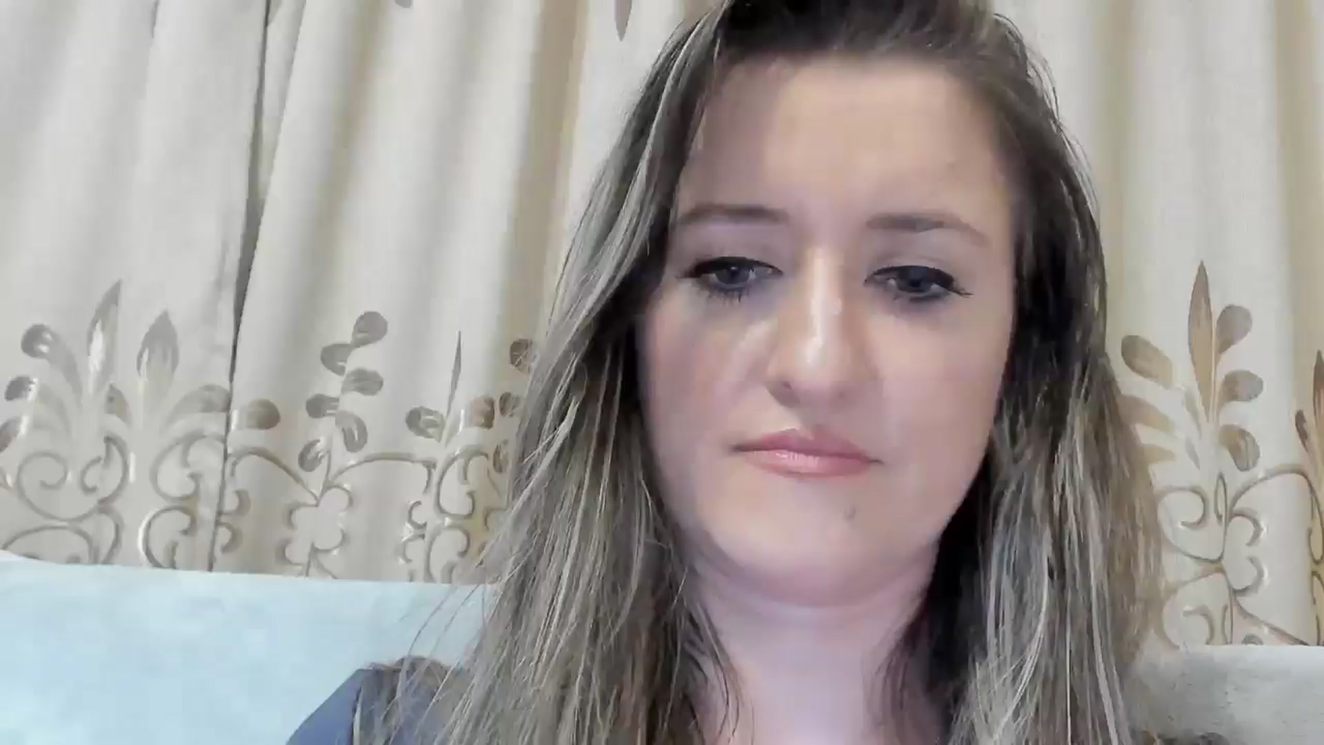 Gallery image thumbnail from BestDream's myfreecams stream on, 03/25/2025, 23:32 image 17 of 20