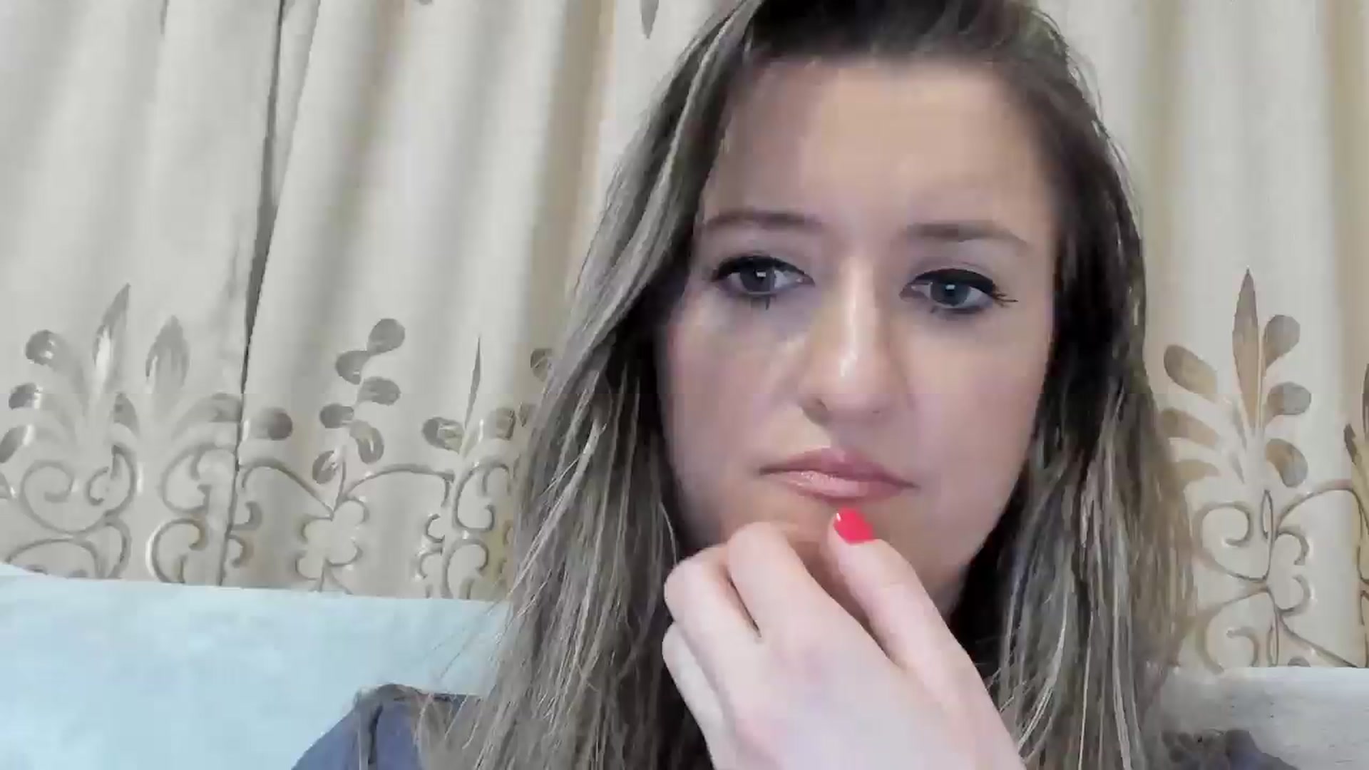 Gallery image thumbnail from BestDream's myfreecams stream on, 03/25/2025, 23:32 image 18 of 20
