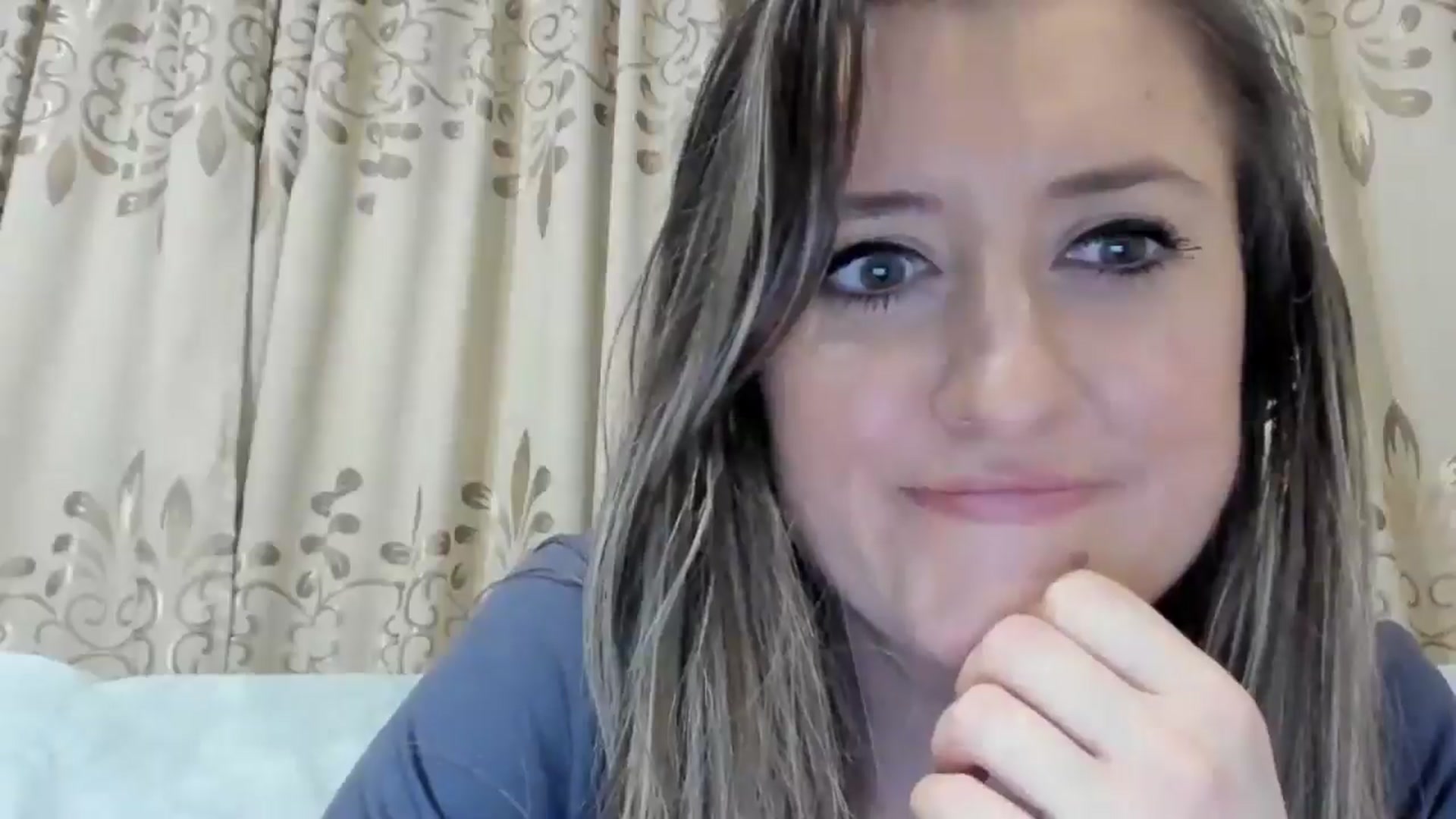 Gallery image thumbnail from BestDream's myfreecams stream on, 03/26/2025, 02:37 image 13 of 20