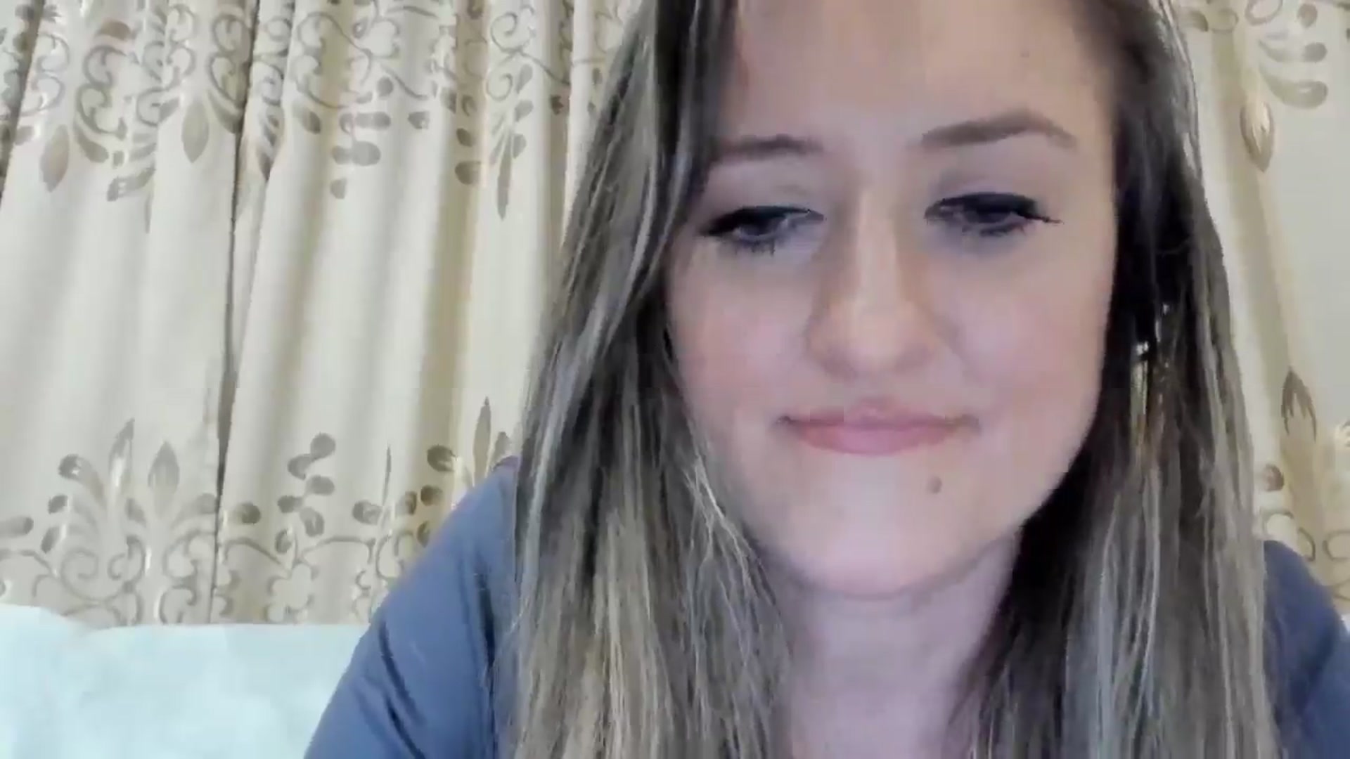 Gallery image thumbnail from BestDream's myfreecams stream on, 03/26/2025, 02:37 image 9 of 20