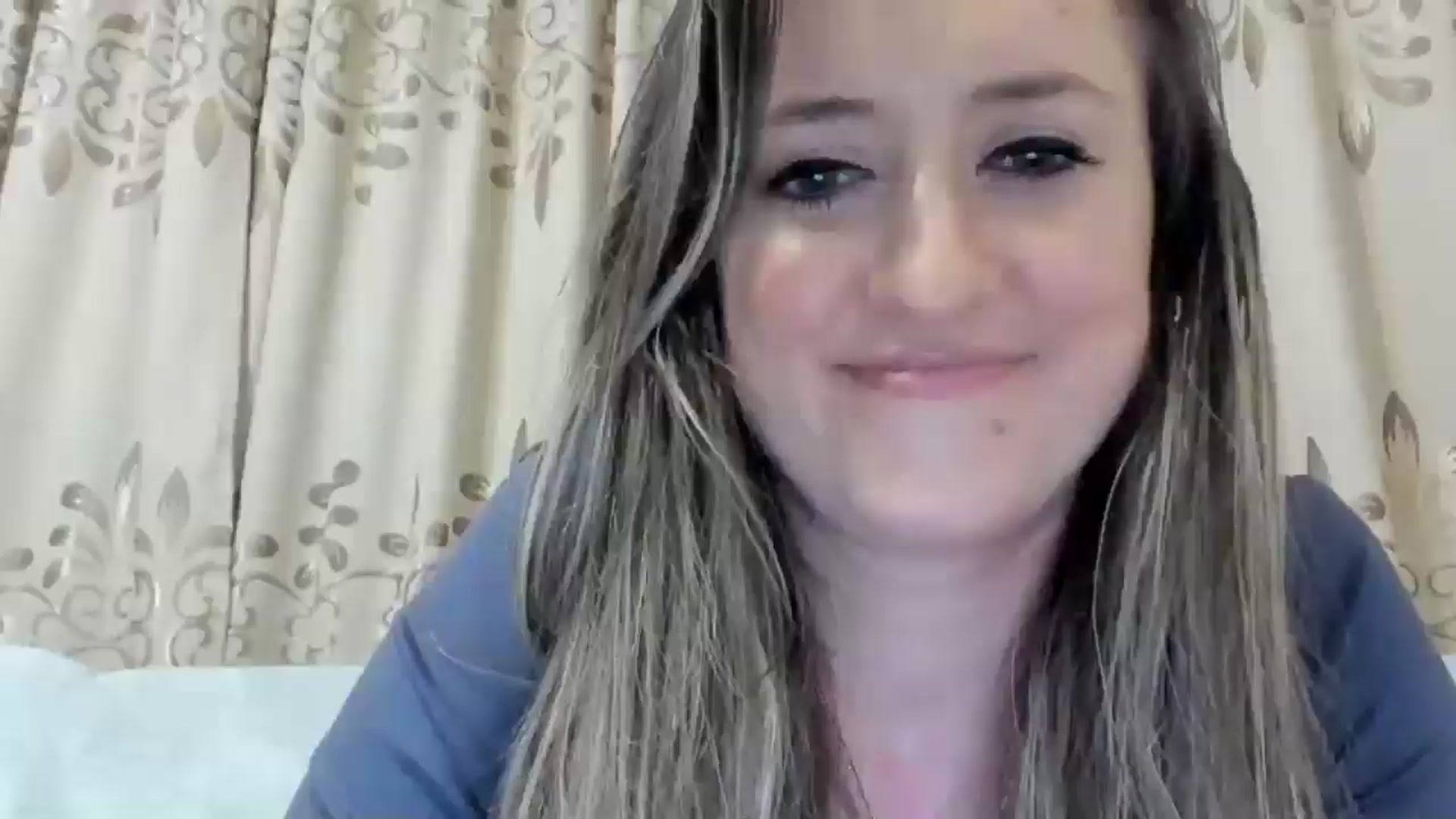 Gallery image thumbnail from BestDream's myfreecams stream on, 03/26/2025, 02:37 image 17 of 20
