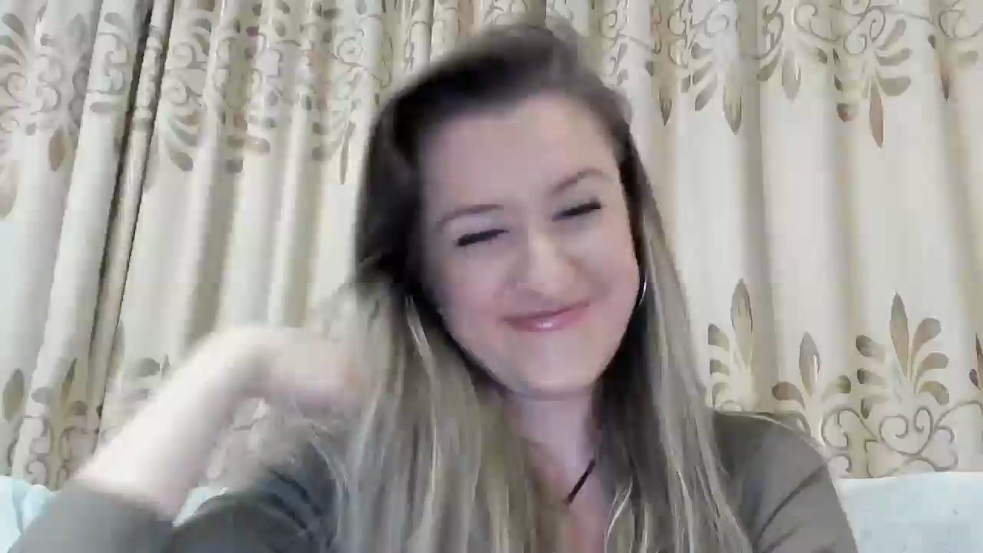 Gallery image thumbnail from BestDream's myfreecams stream on, 03/27/2025, 24:32 image 8 of 20