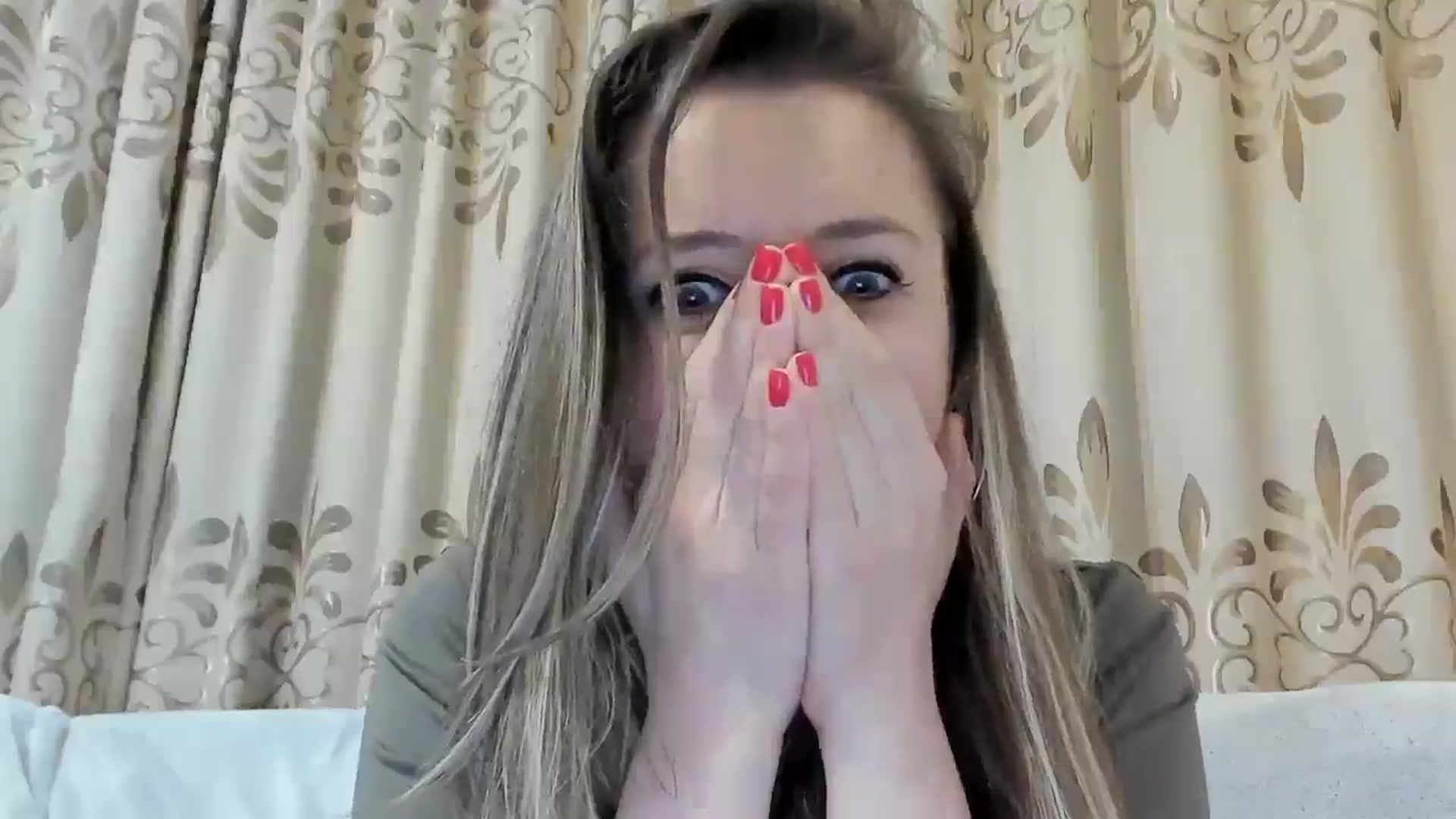 Gallery image thumbnail from BestDream's myfreecams stream on, 03/27/2025, 24:32 image 13 of 20
