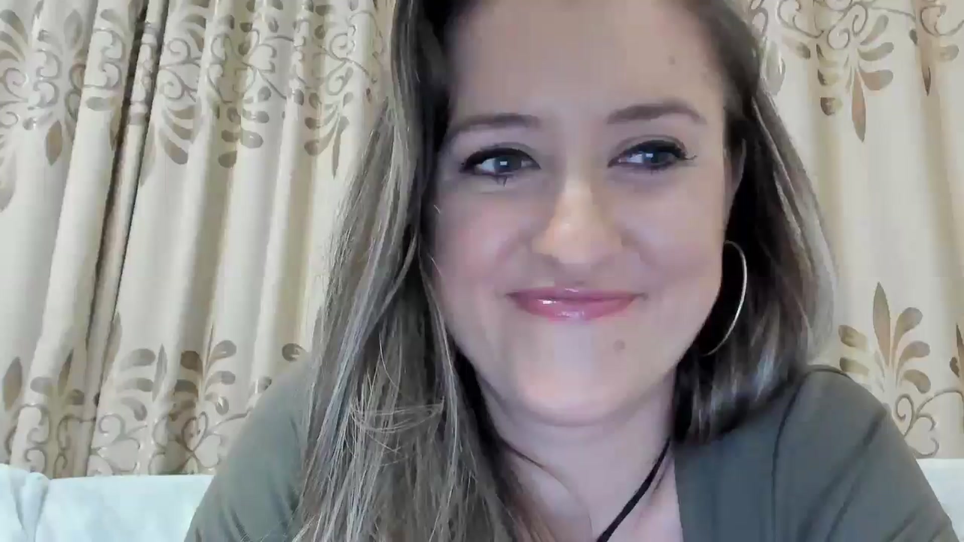 Gallery image thumbnail from BestDream's myfreecams stream on, 03/27/2025, 24:32 image 6 of 20